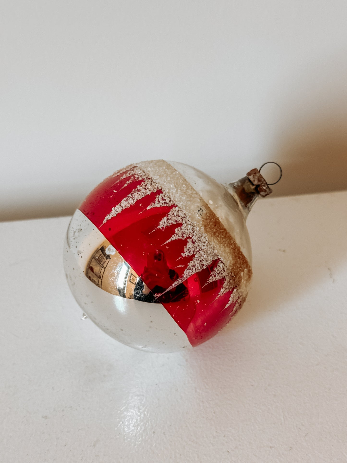 Vintage Christmas ball red/gold