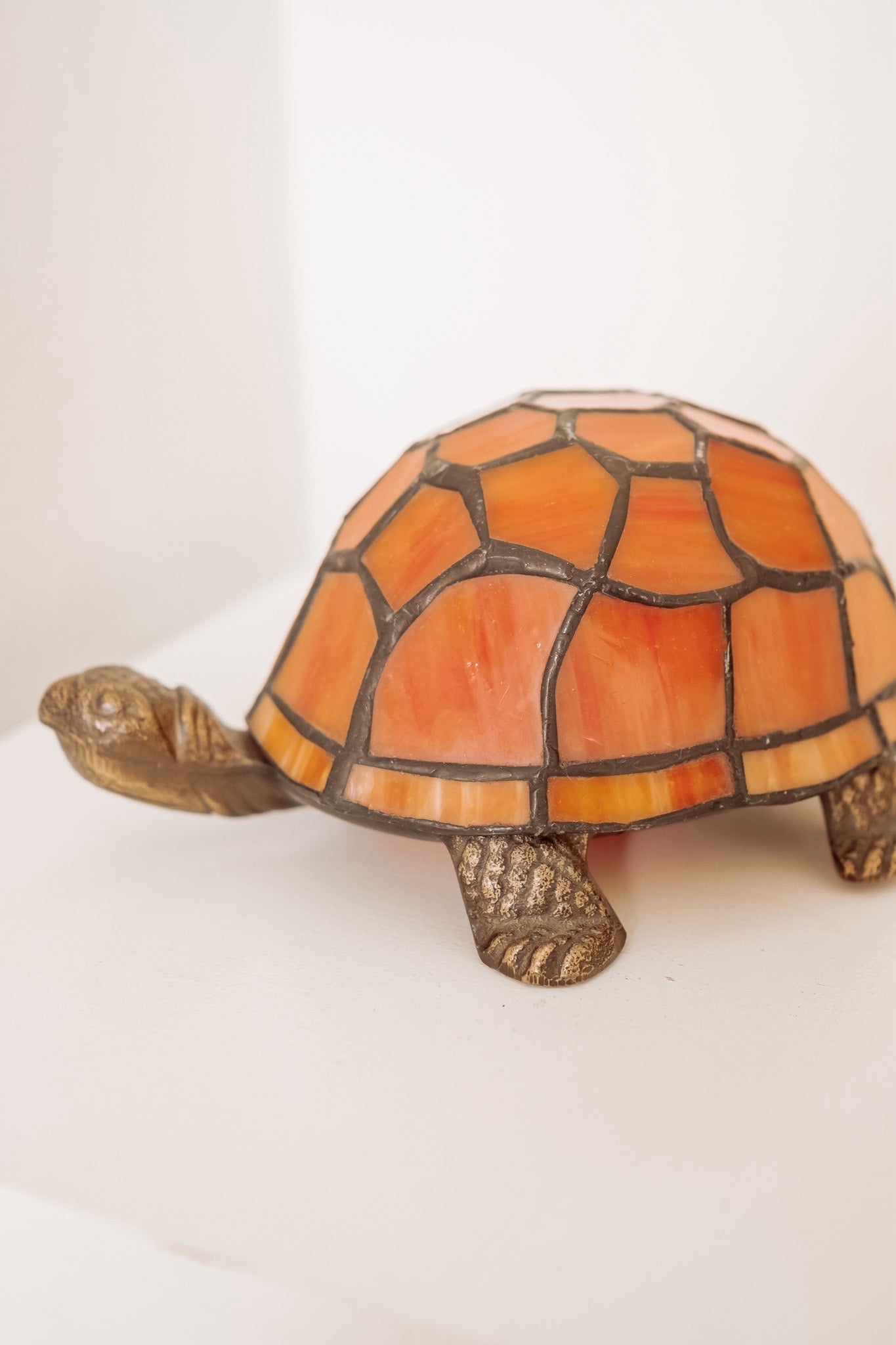 Tiffany schildpad lampje - oranje opaalglas