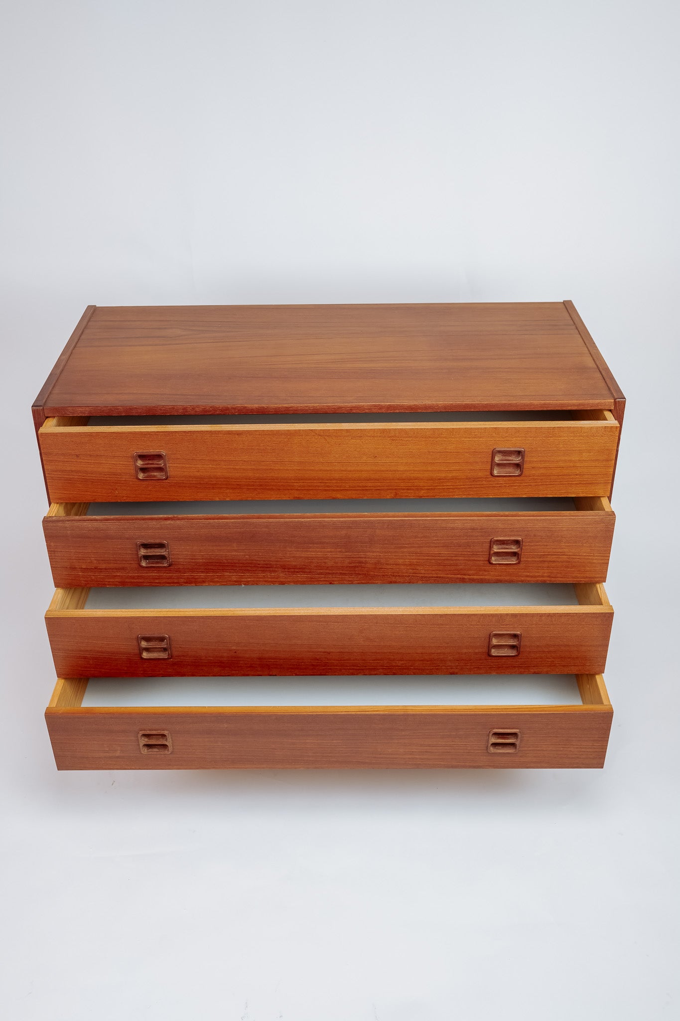 Deense Mid Century ladekast AEJM Möbler