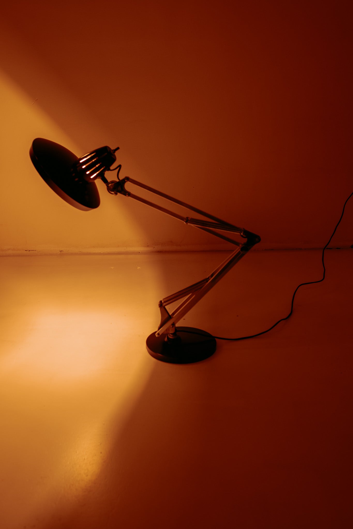 Mid Century Faro bureaulamp van Fase Madrid