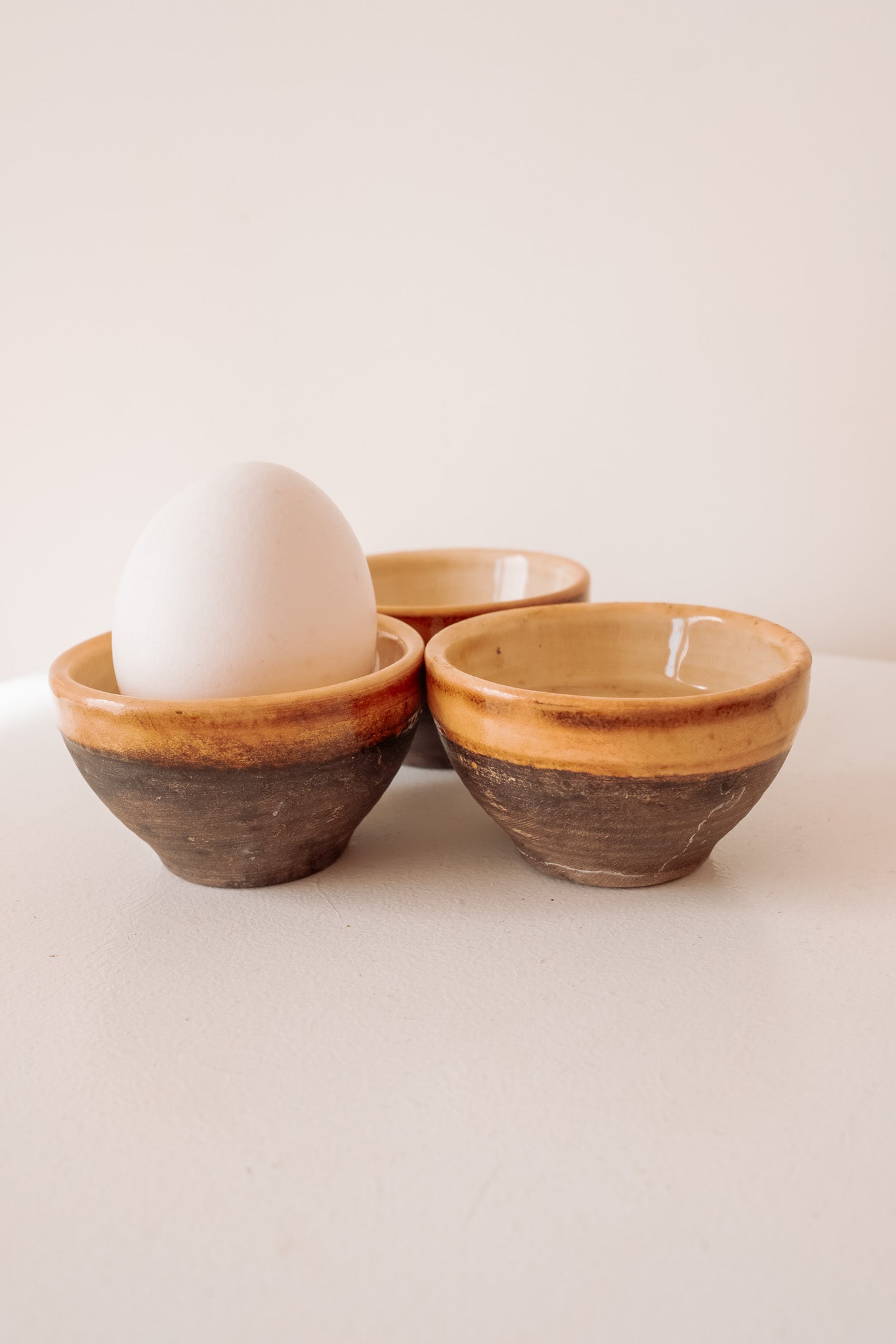 Set of 3 ceramic egg cups