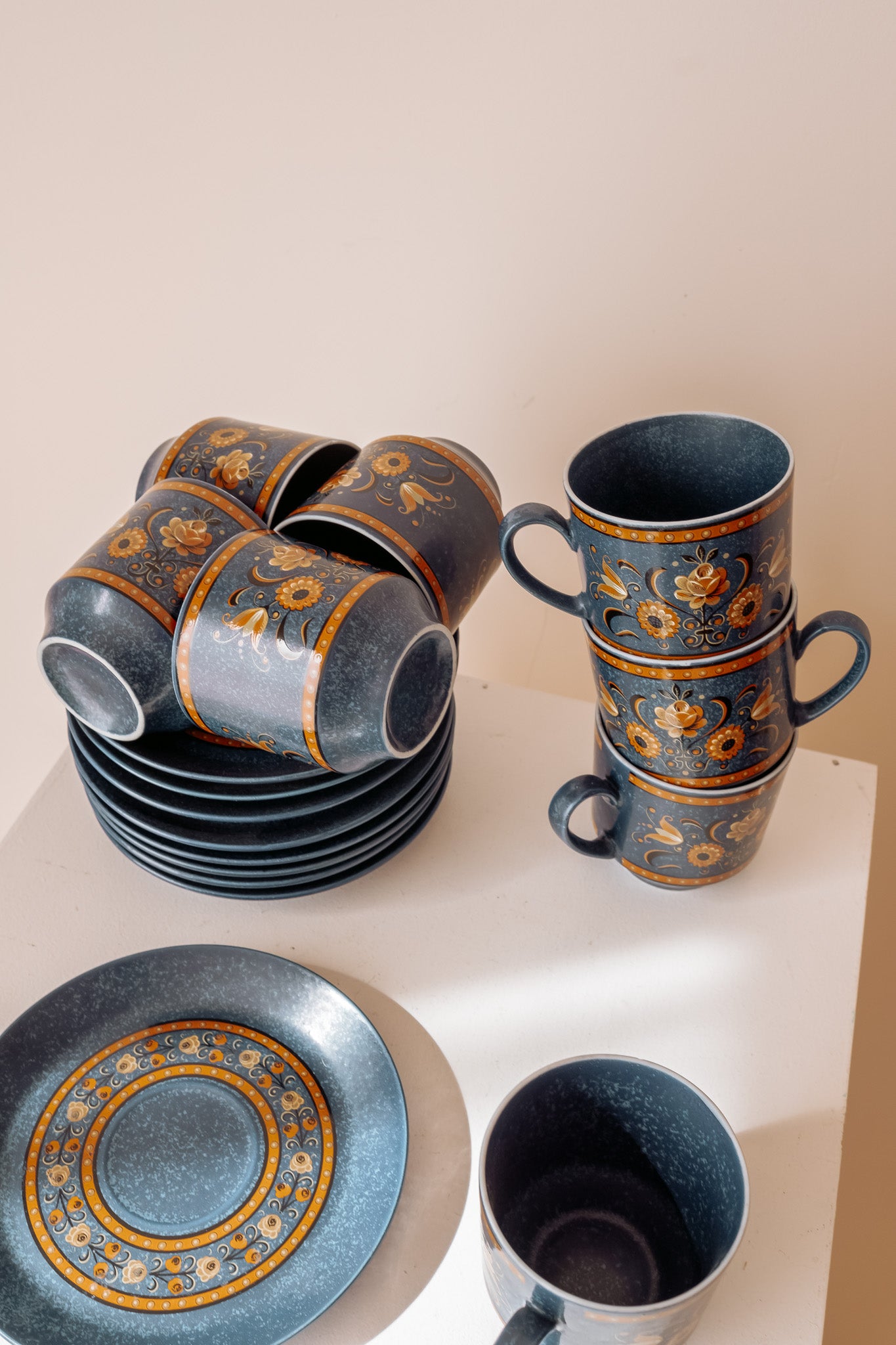 Vintage Bavaria Winterling koffie/thee-set in kobaltblauw met oranje bloemen