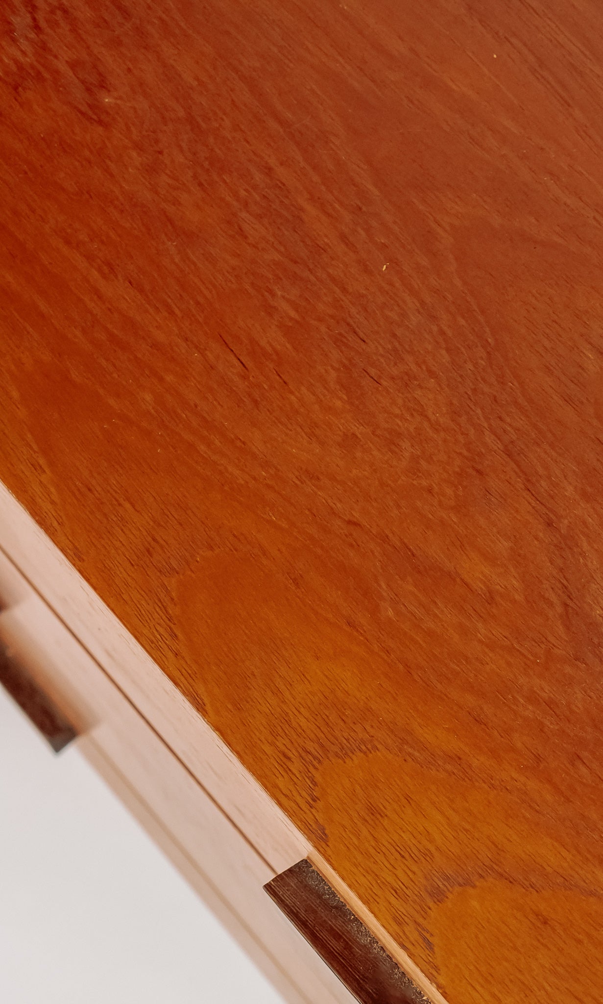 Set van 2 houten ladekasten / nachtkastjes, jaren 70