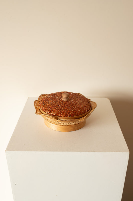 Handgevlochten rieten doosje met deksel