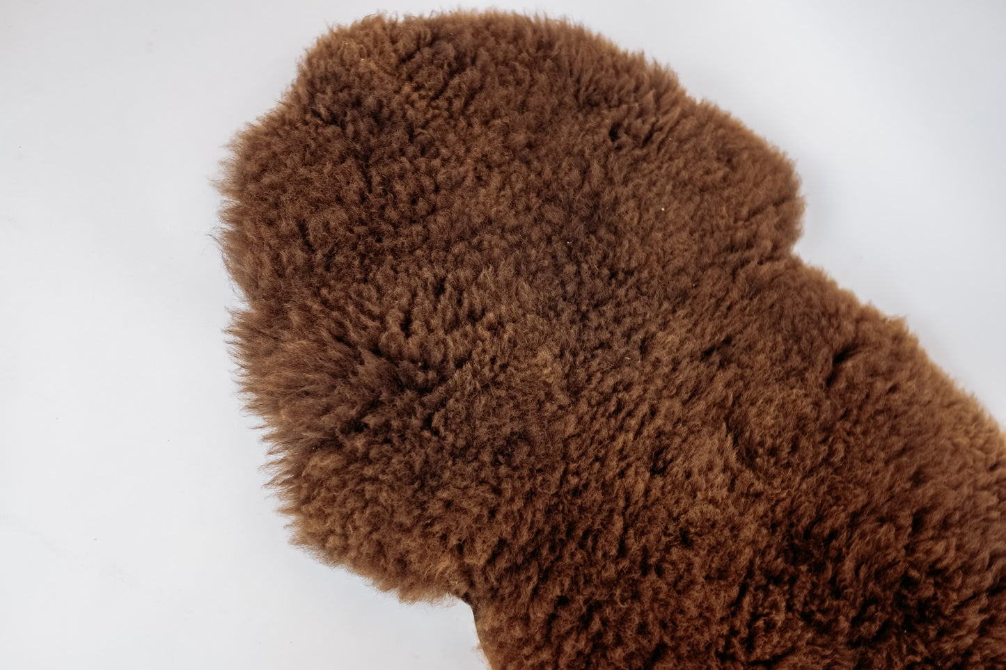 Donkerbruine wollen schapenvacht