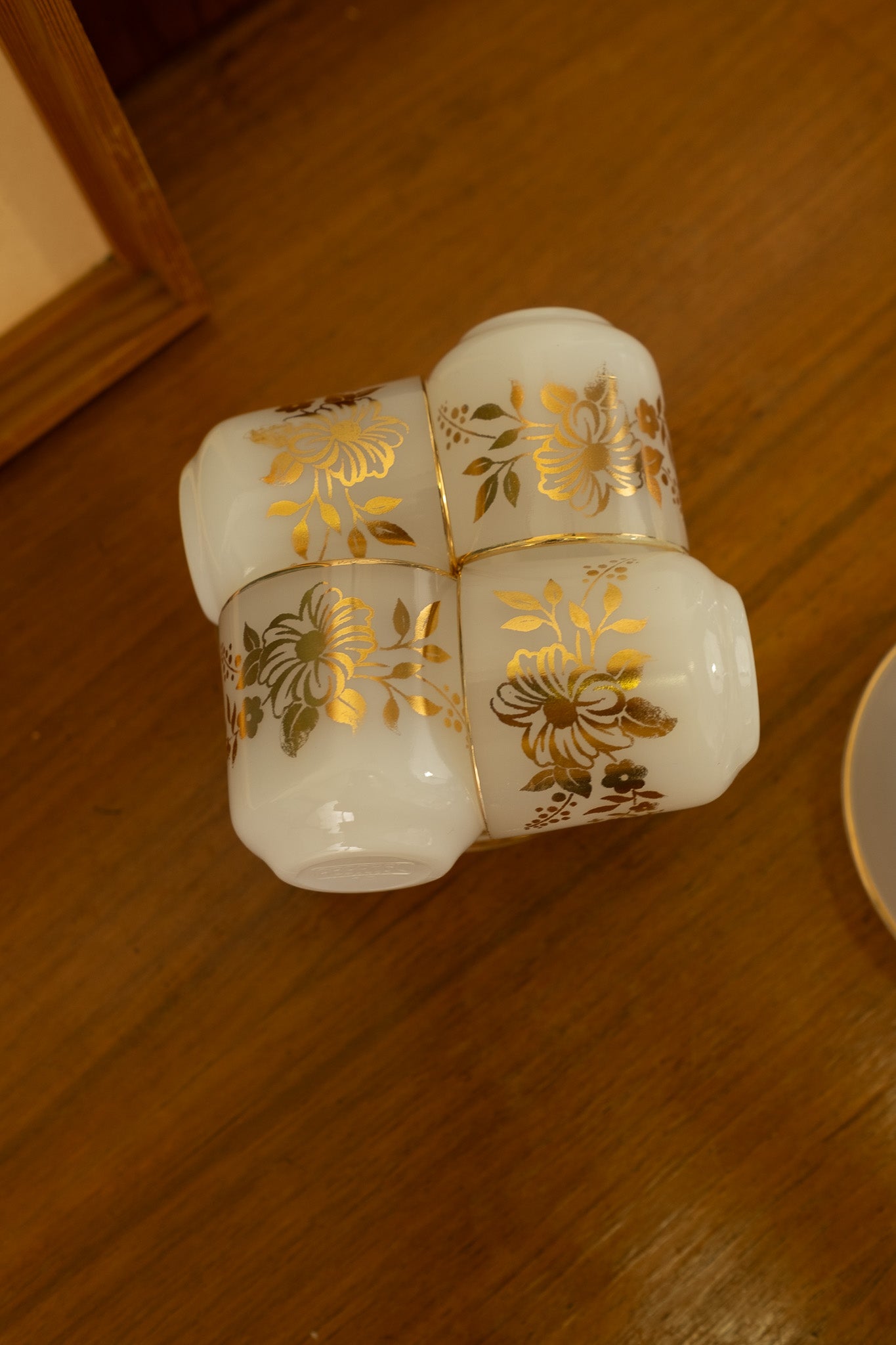 Set of 4 Arcopal espresso cups + saucers