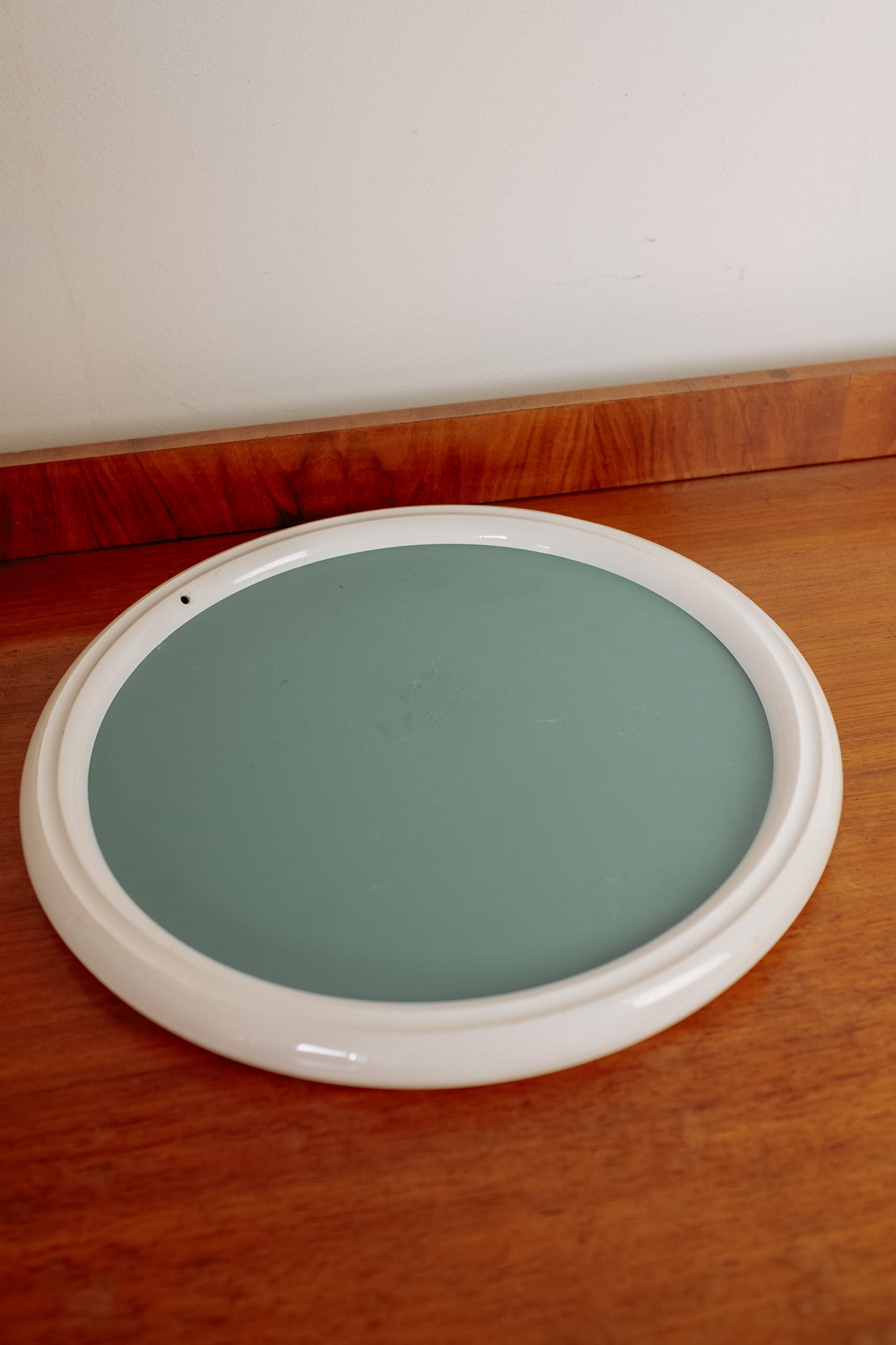 Vintage round mirror with white rim