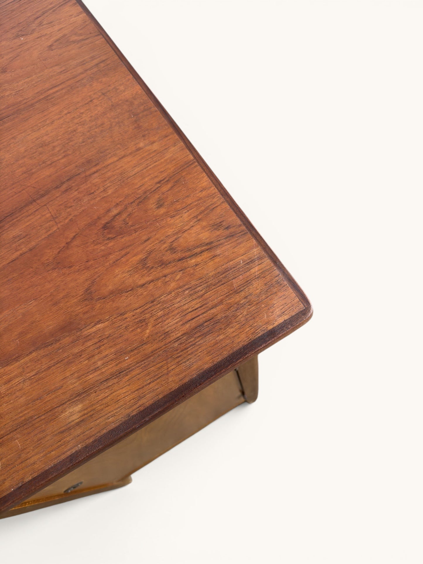Vintage Deens bureau uit de jaren '60 met lade en kastje