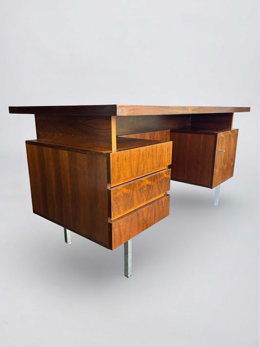 Vrijstaand vintage palissander bureau, jaren 60