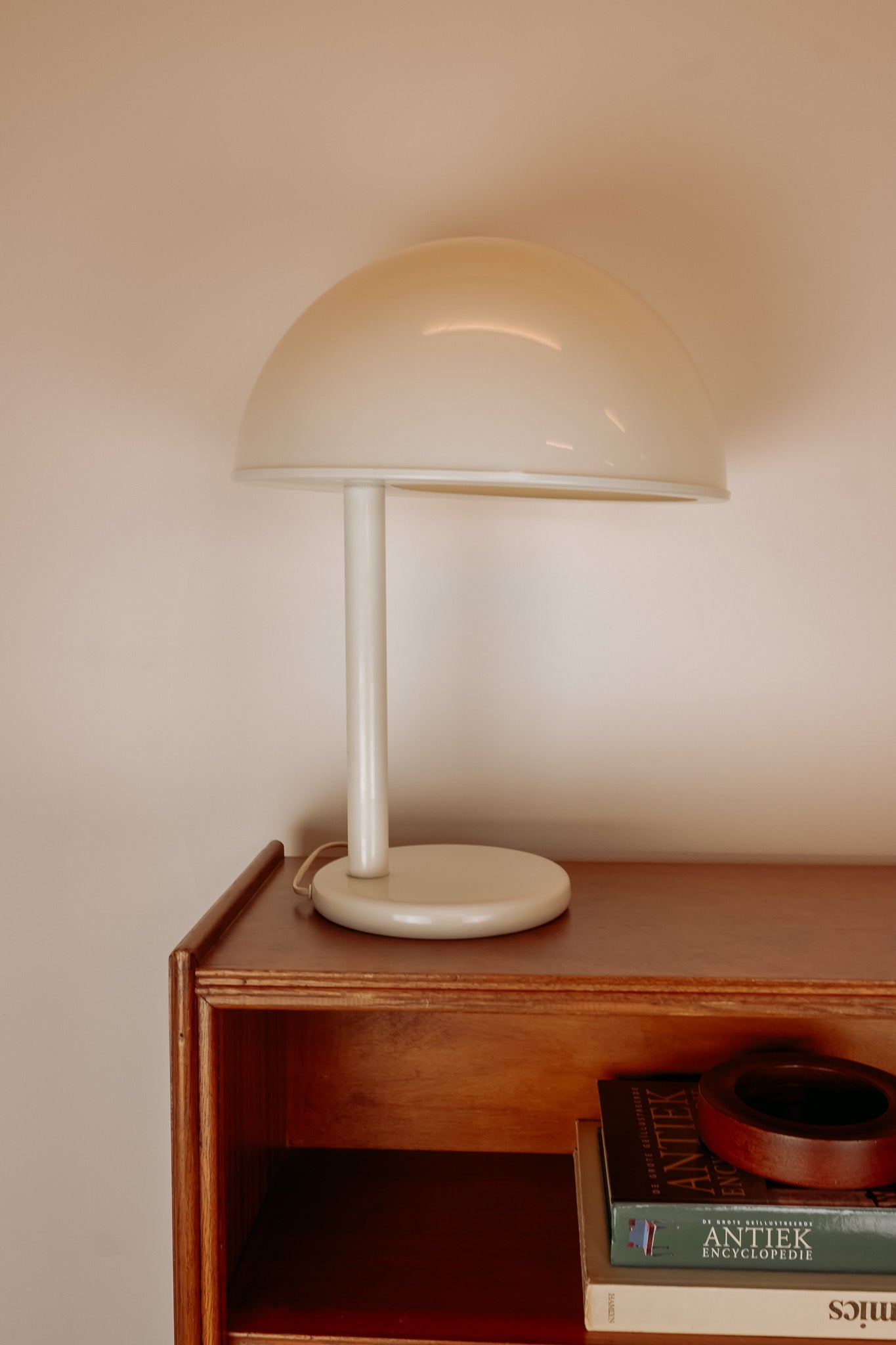 Witte Dijkstra mushroom lamp