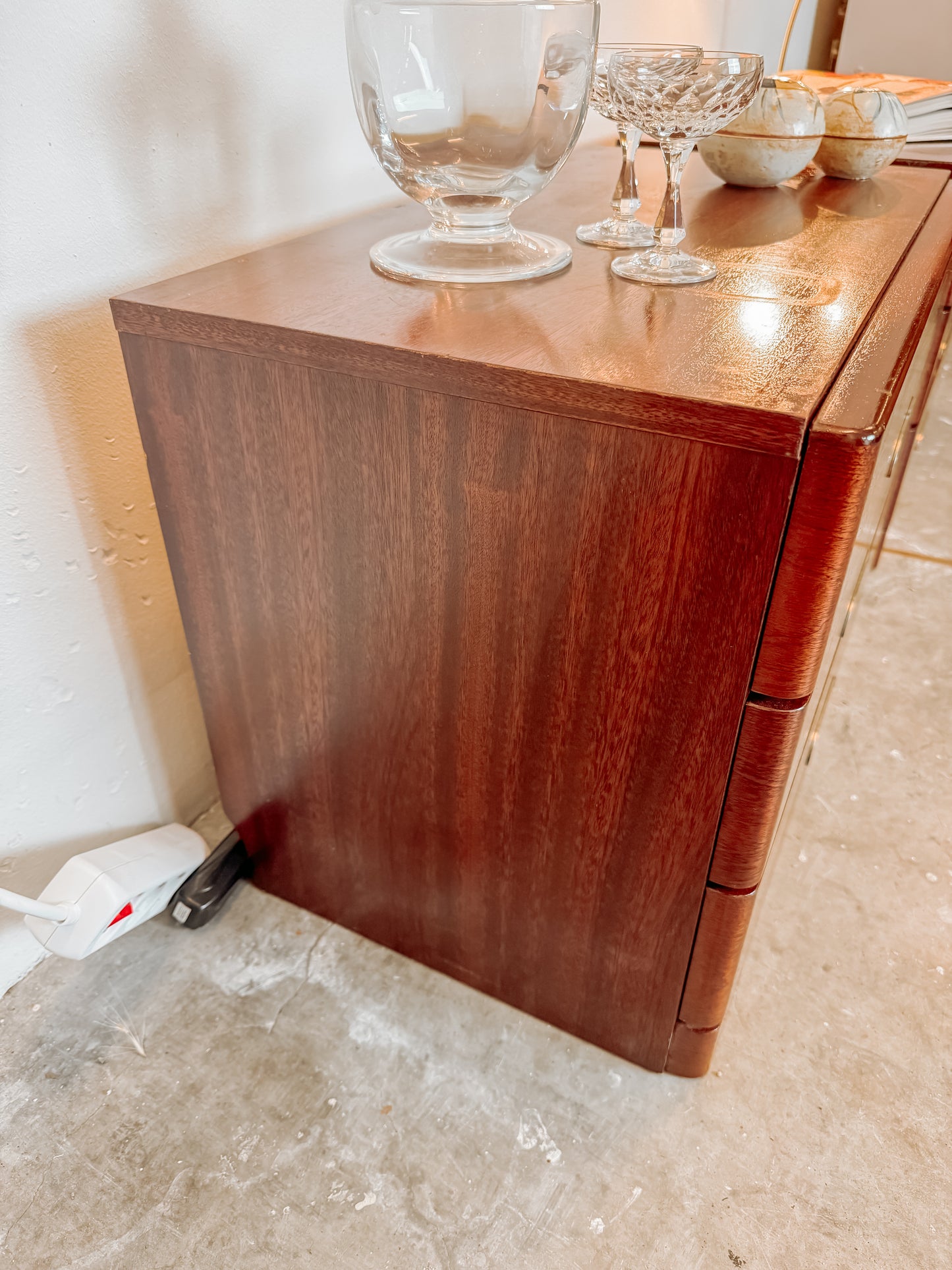 Set van 2 vintage nachtkastjes met 3 lades, jaren 80