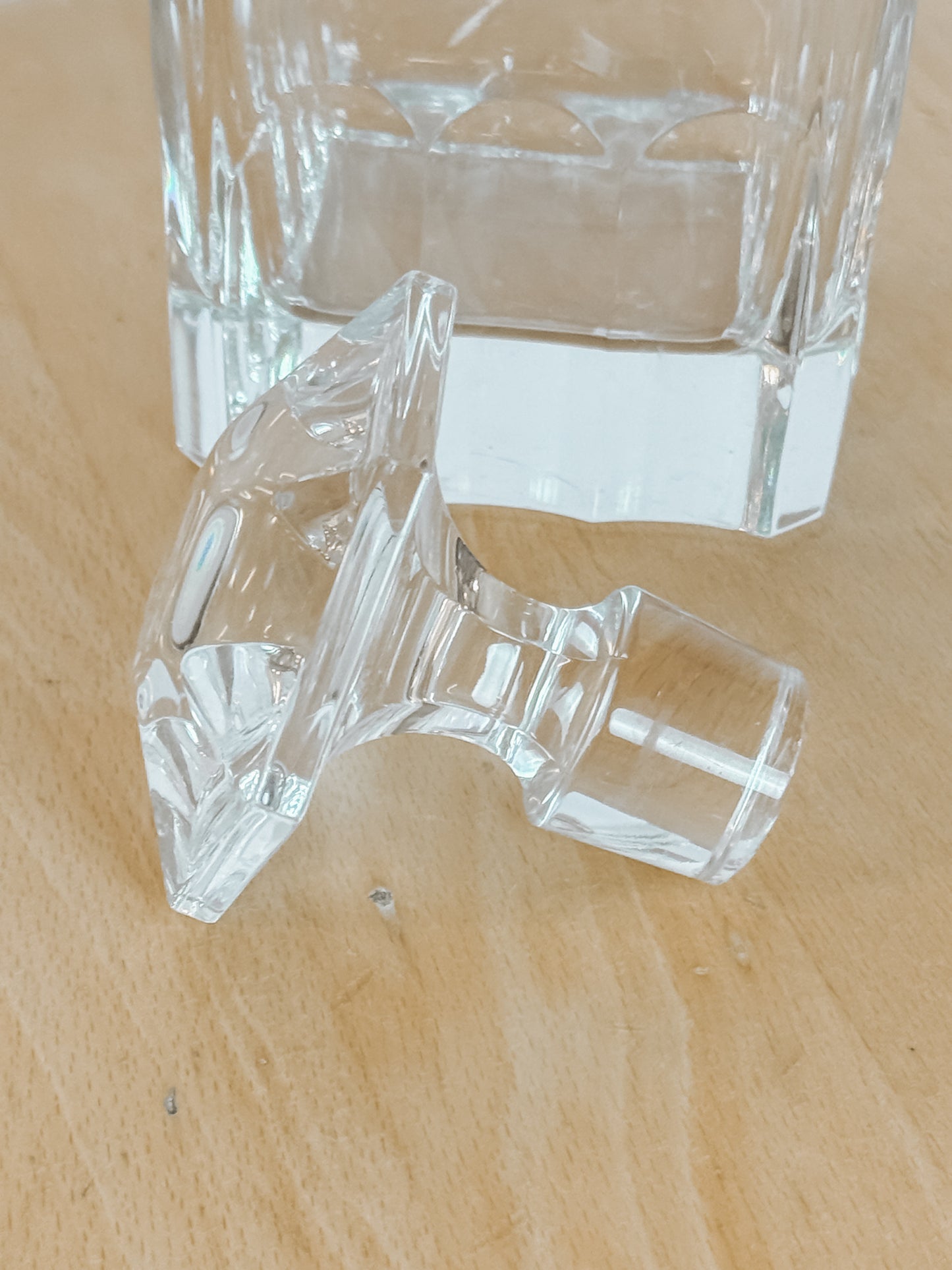 Vintage glazen whiskey karaf