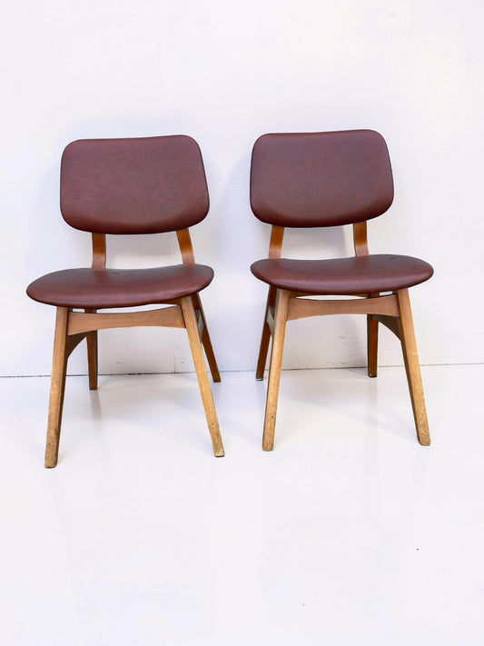 Set van 2 vintage eetkamerstoelen met roodbruine skai bekleding
