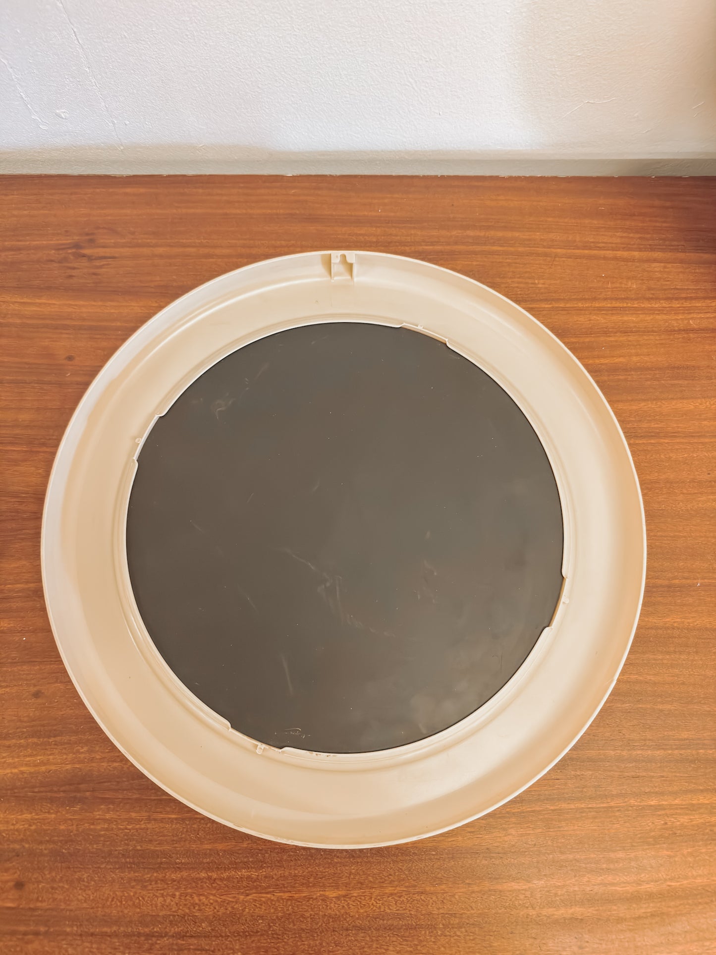 Vintage round mirror with white rim