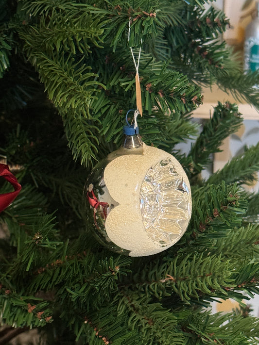 Vintage zilveren deuk kerstbal