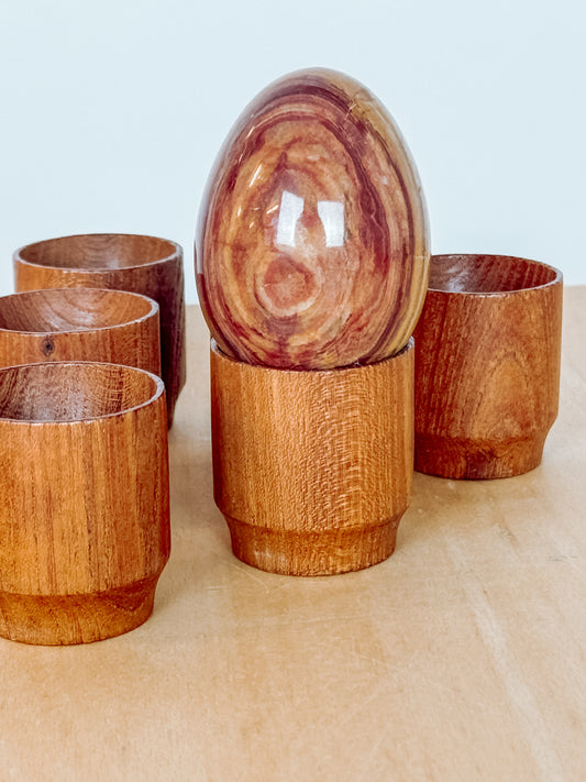 Set van 6 houten Deense eierdoppen