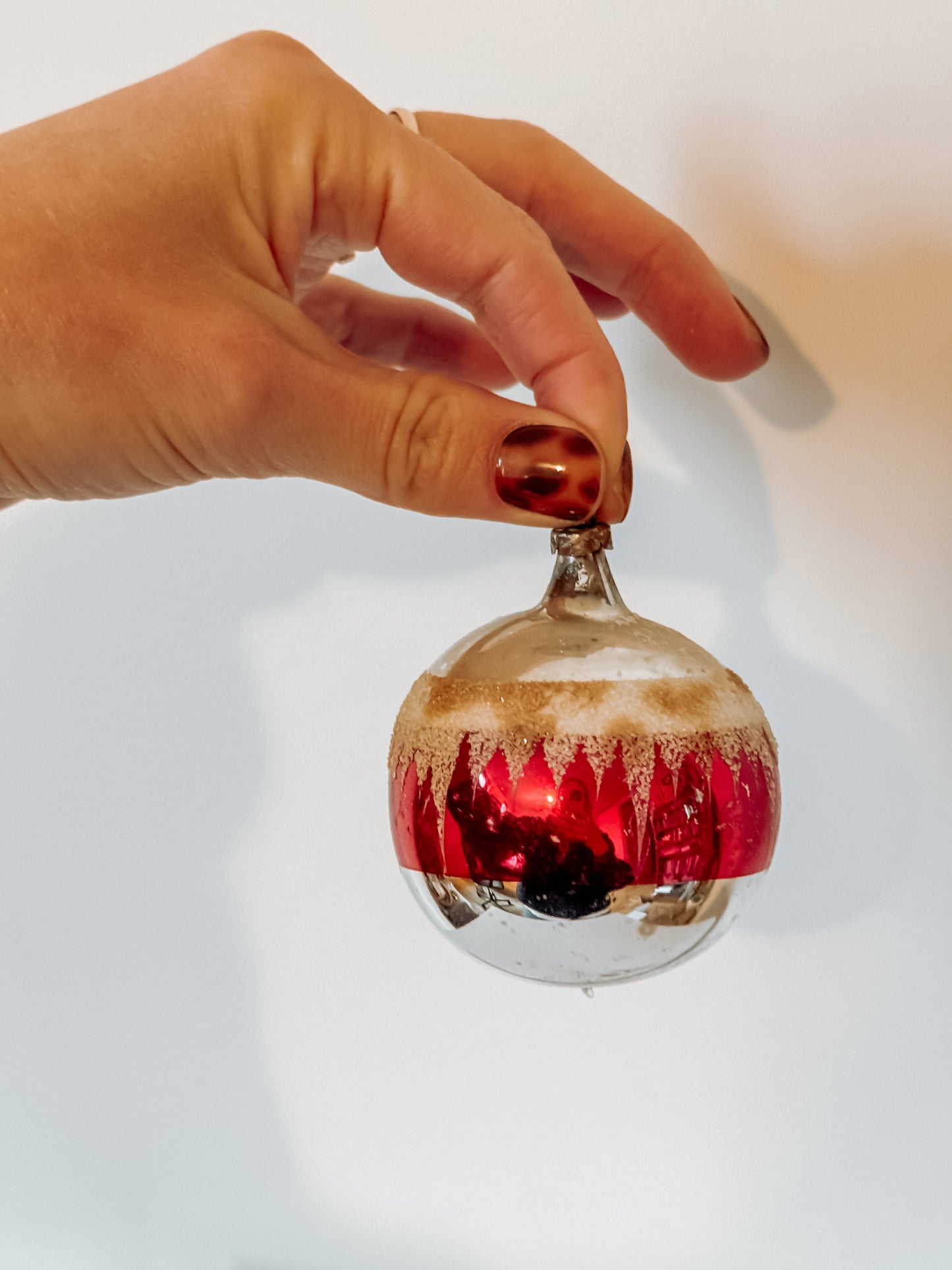 Vintage Christmas ball red/gold