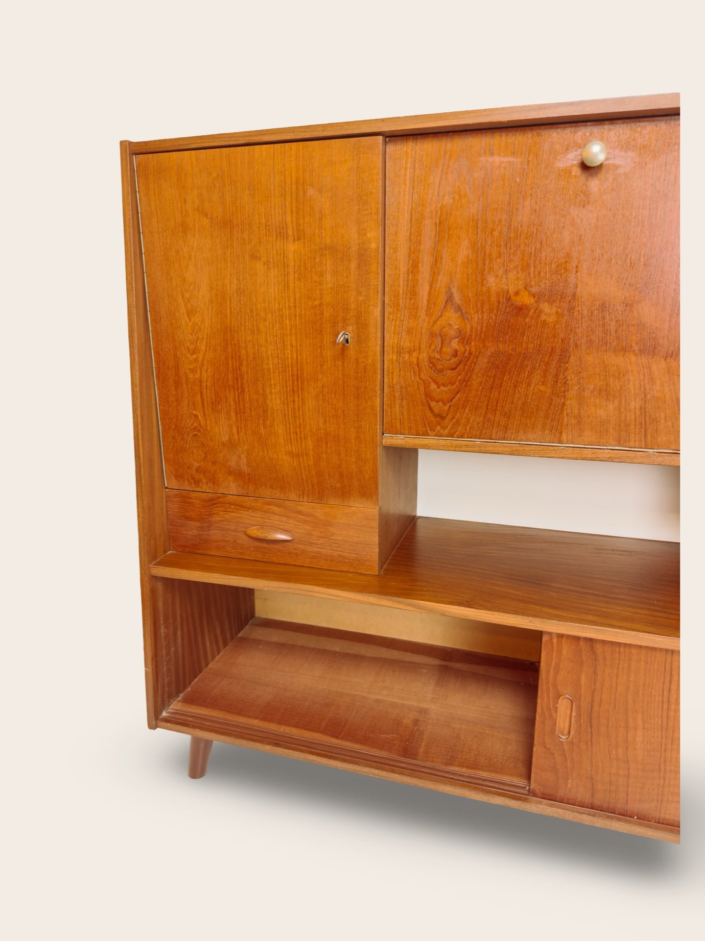 Mid Century highboard dressoir, jaren 60