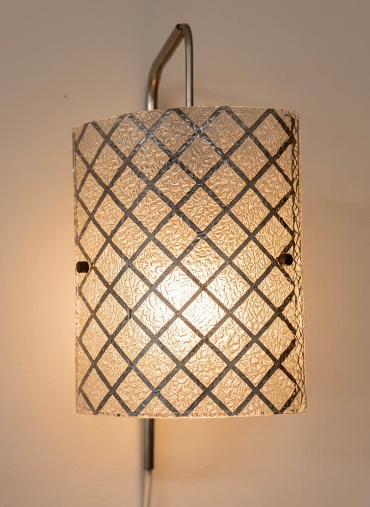 Hangende Mid Century glazen wandlamp, jaren 60