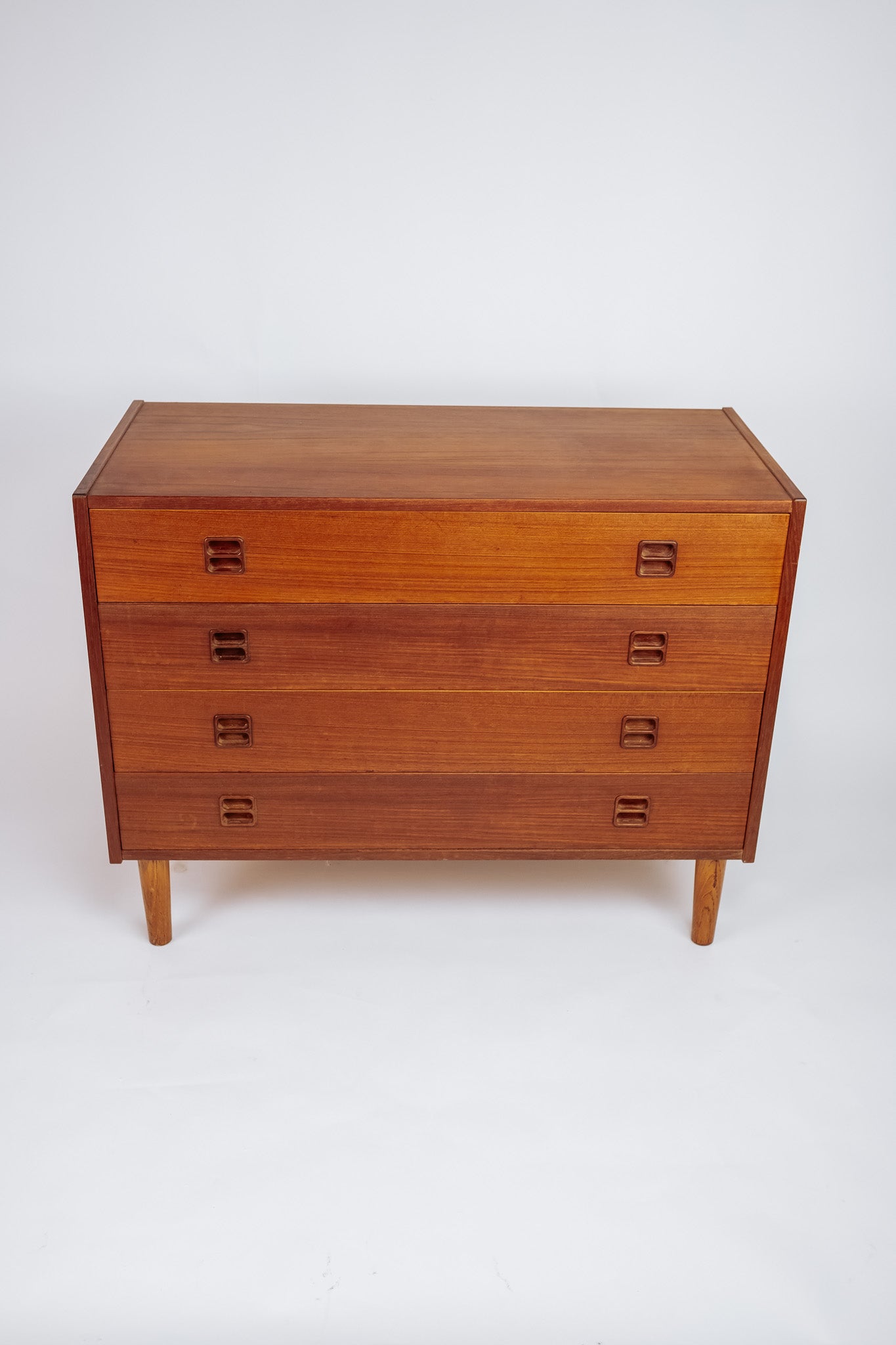 Deense Mid Century ladekast AEJM Möbler