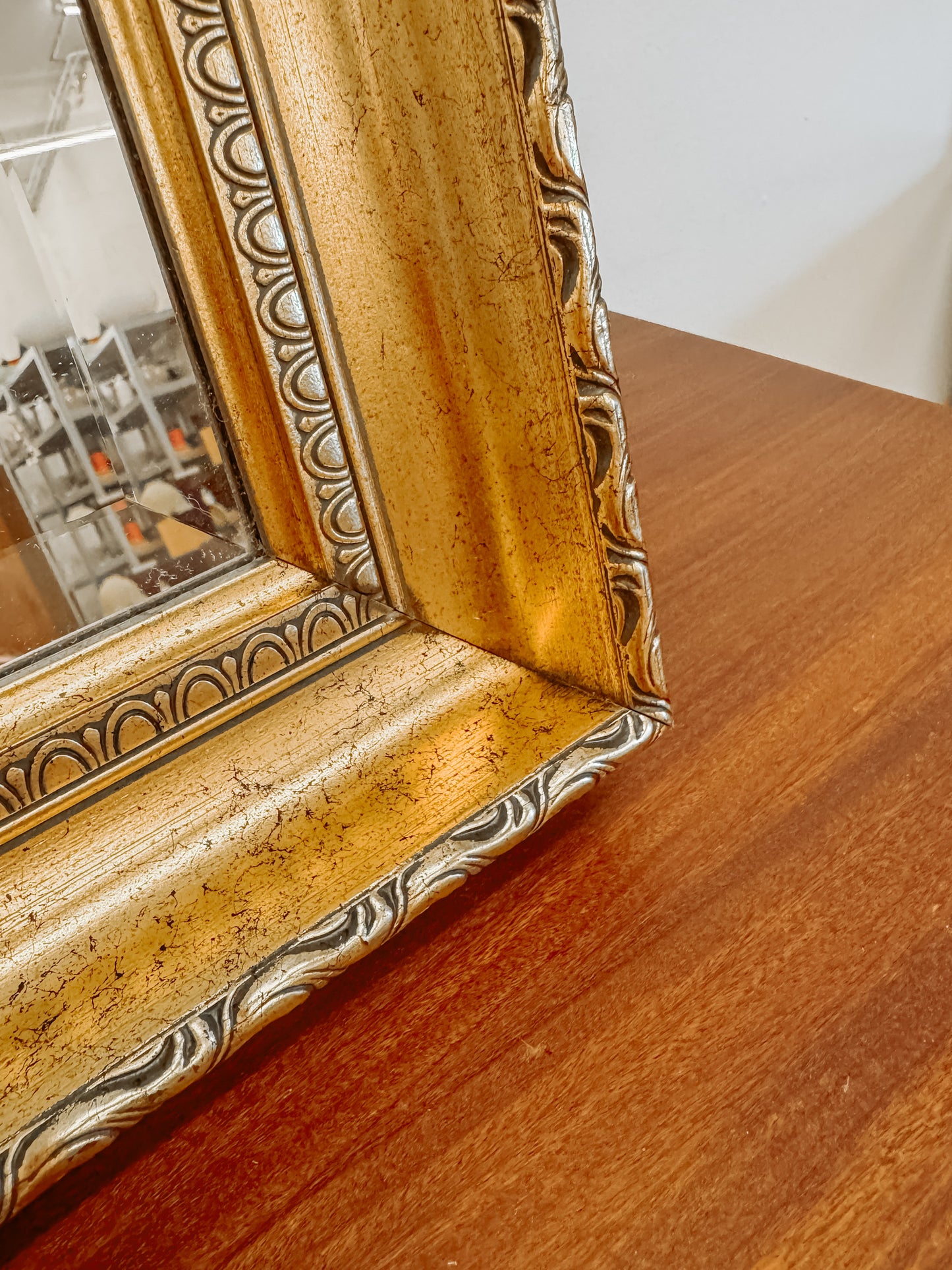 Vintage XL facet geslepen spiegel met gouden lijst