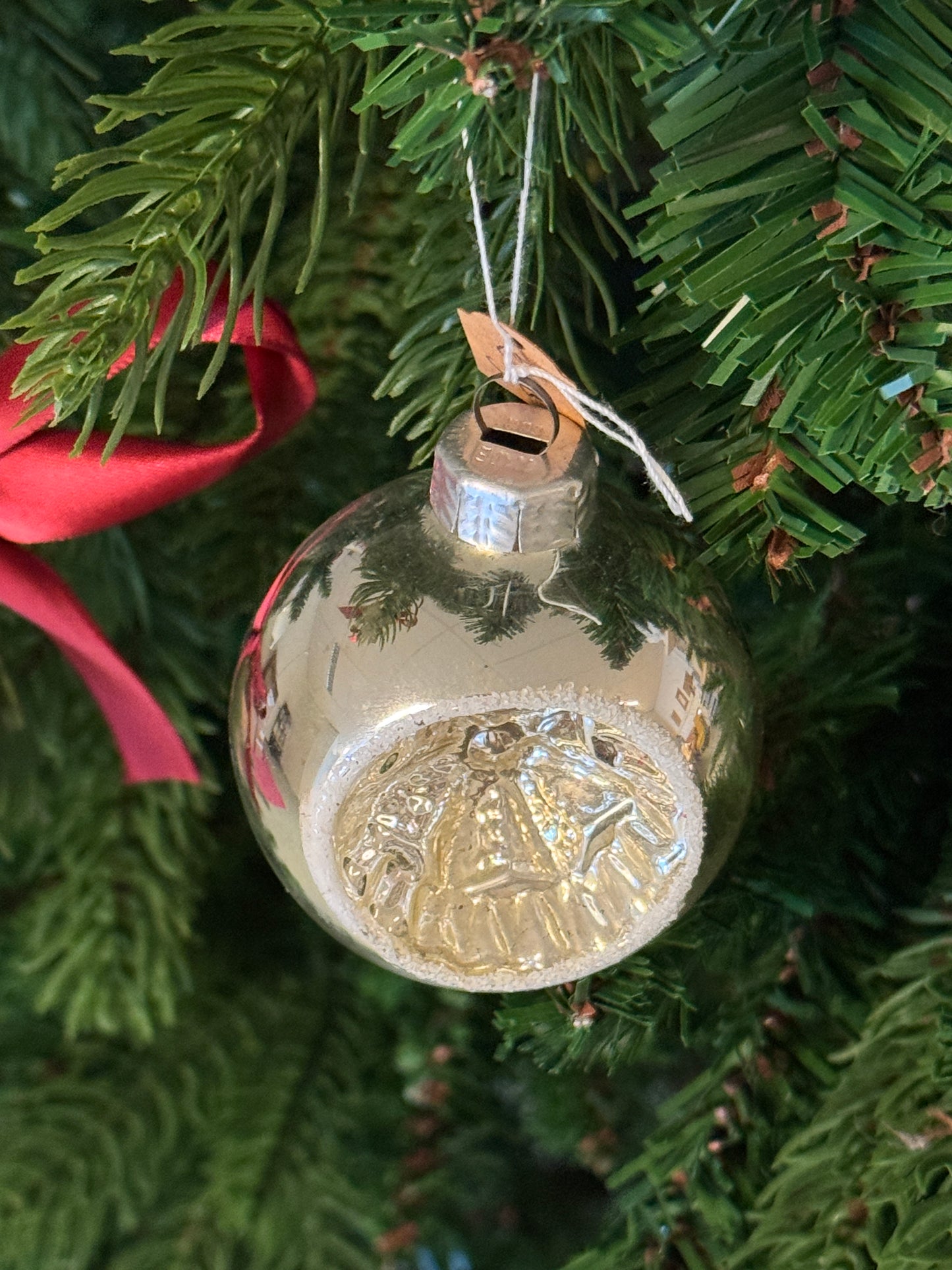 Vintage zilveren deuk kerstbal