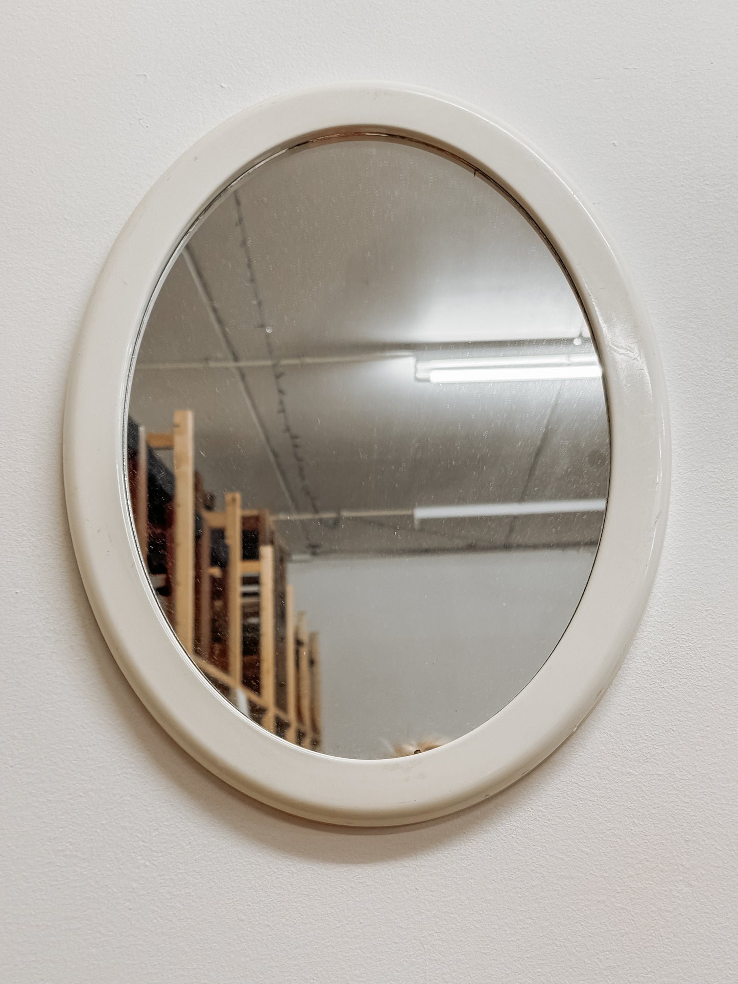 Ovale kunststof witte spiegel