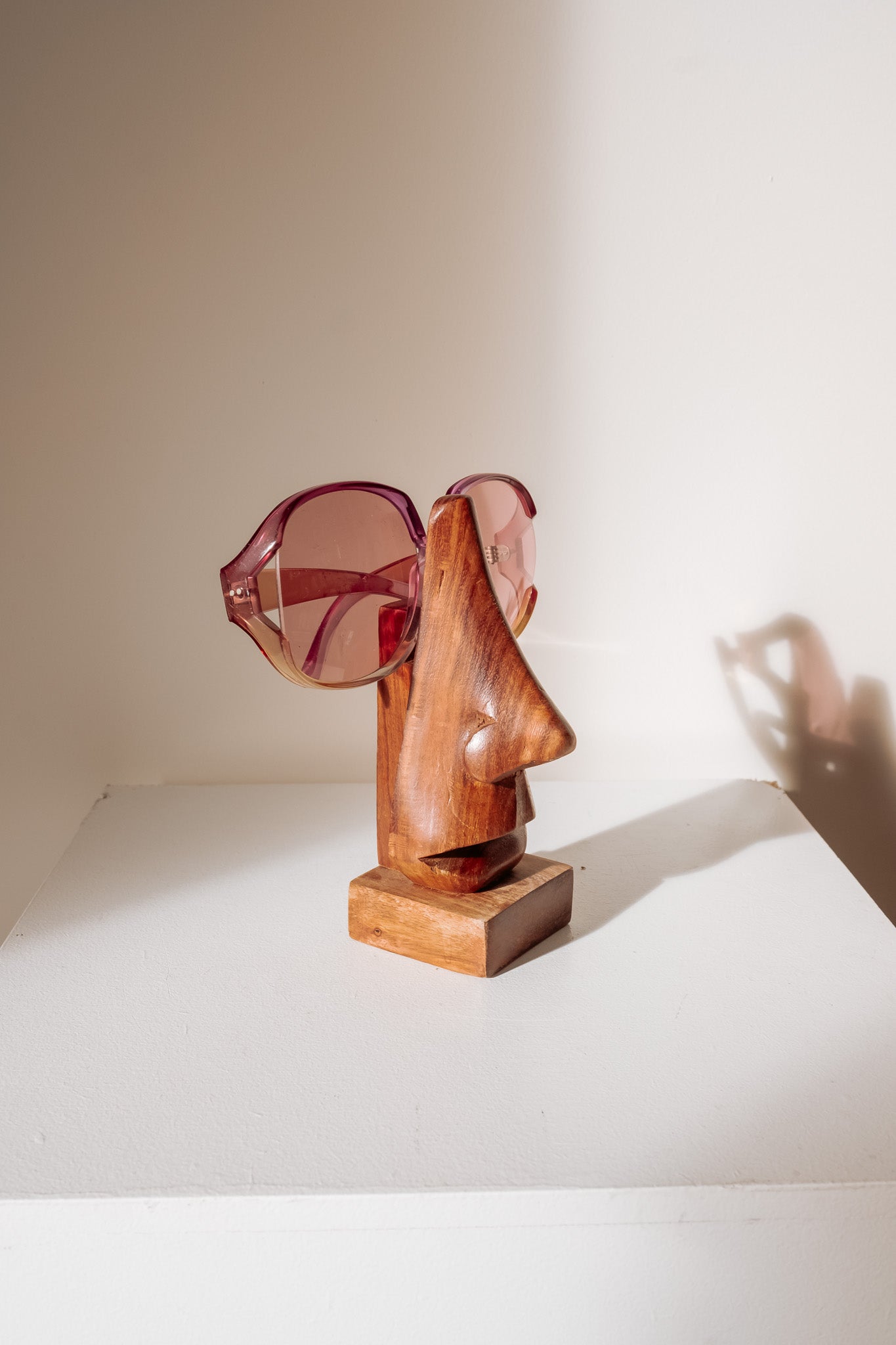 Vintage houten brillenhouder