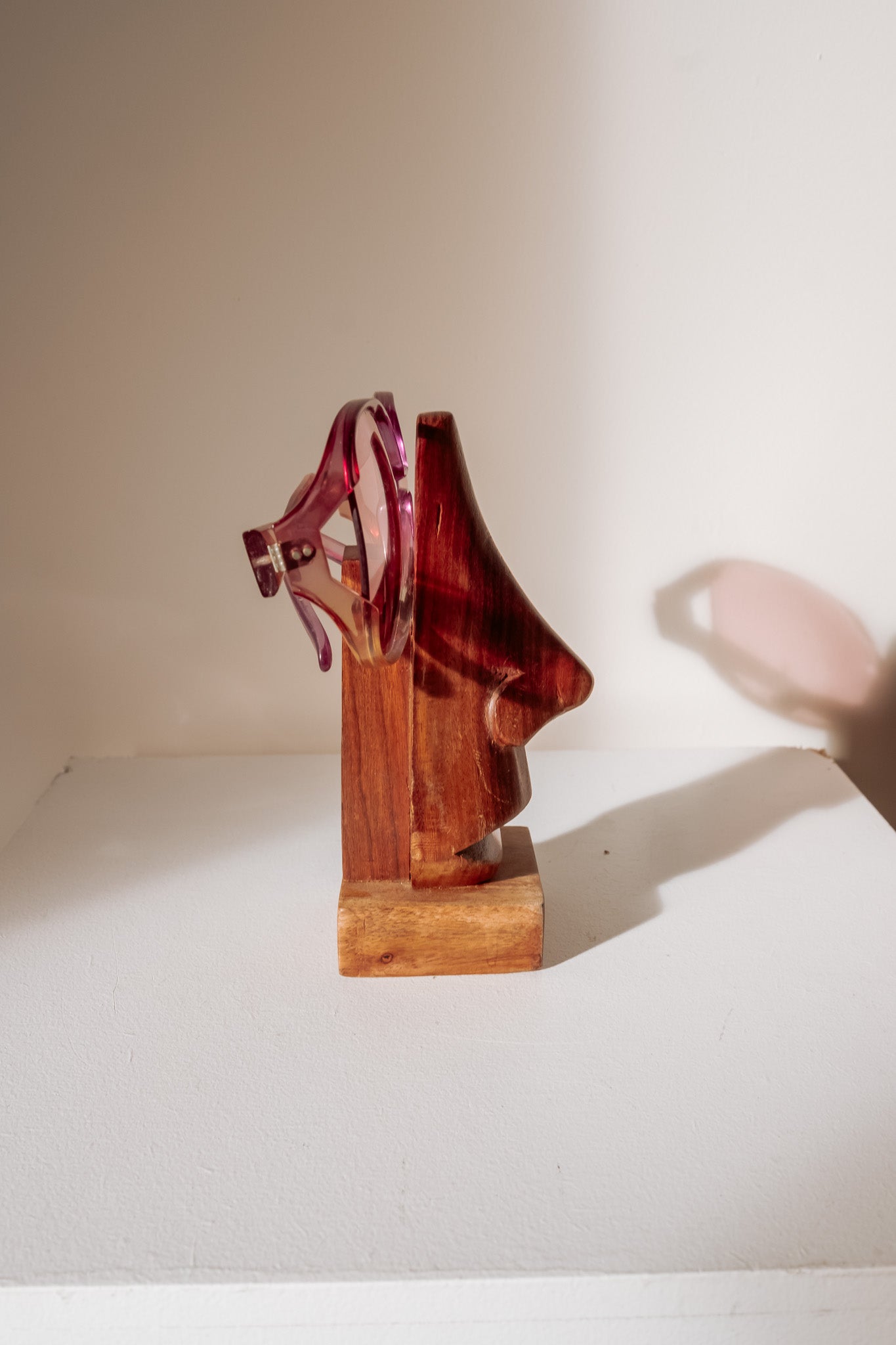 Vintage houten brillenhouder