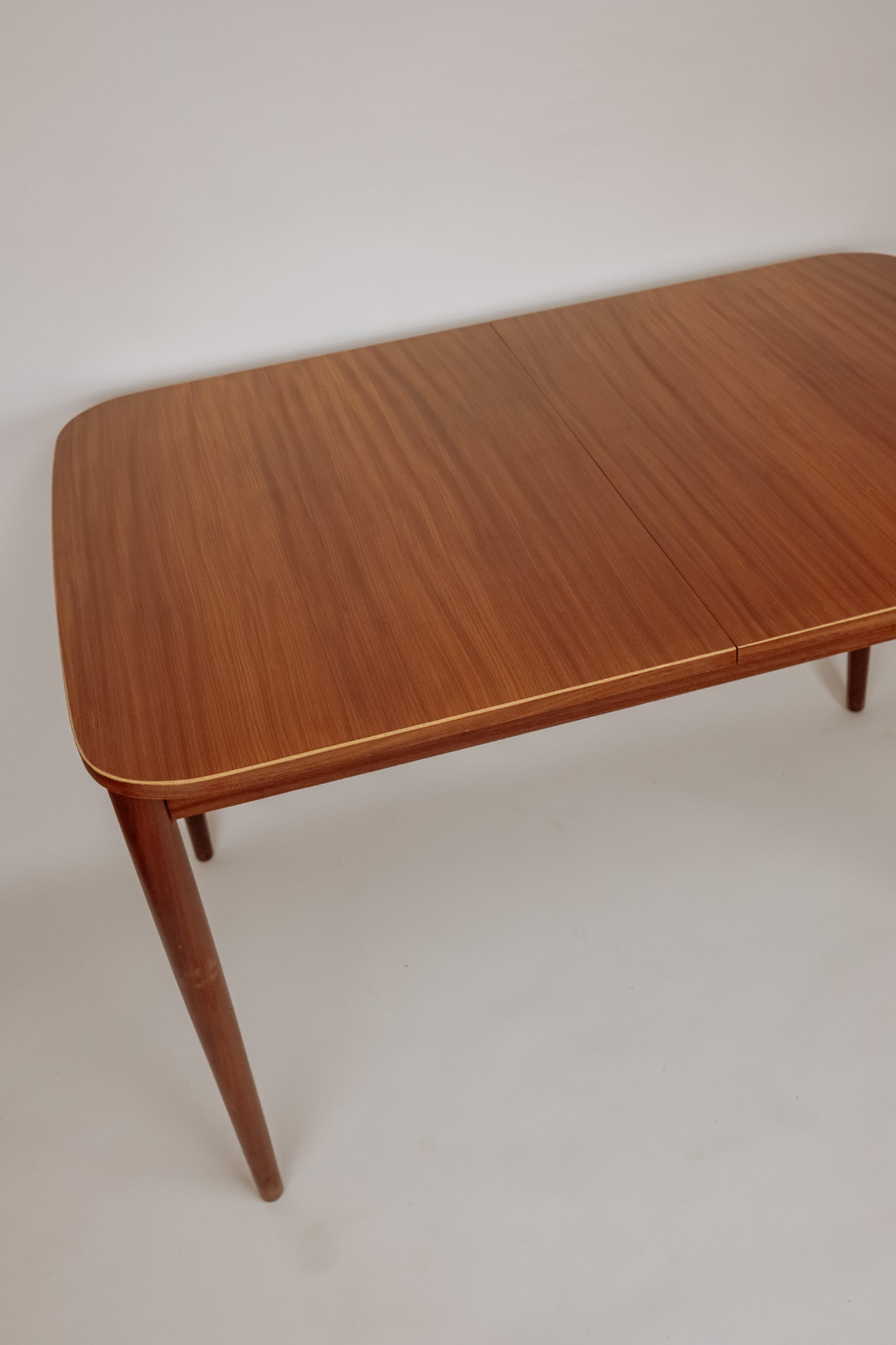 Uitschuifbare vintage eettafel met ronde hoeken, jaren 60