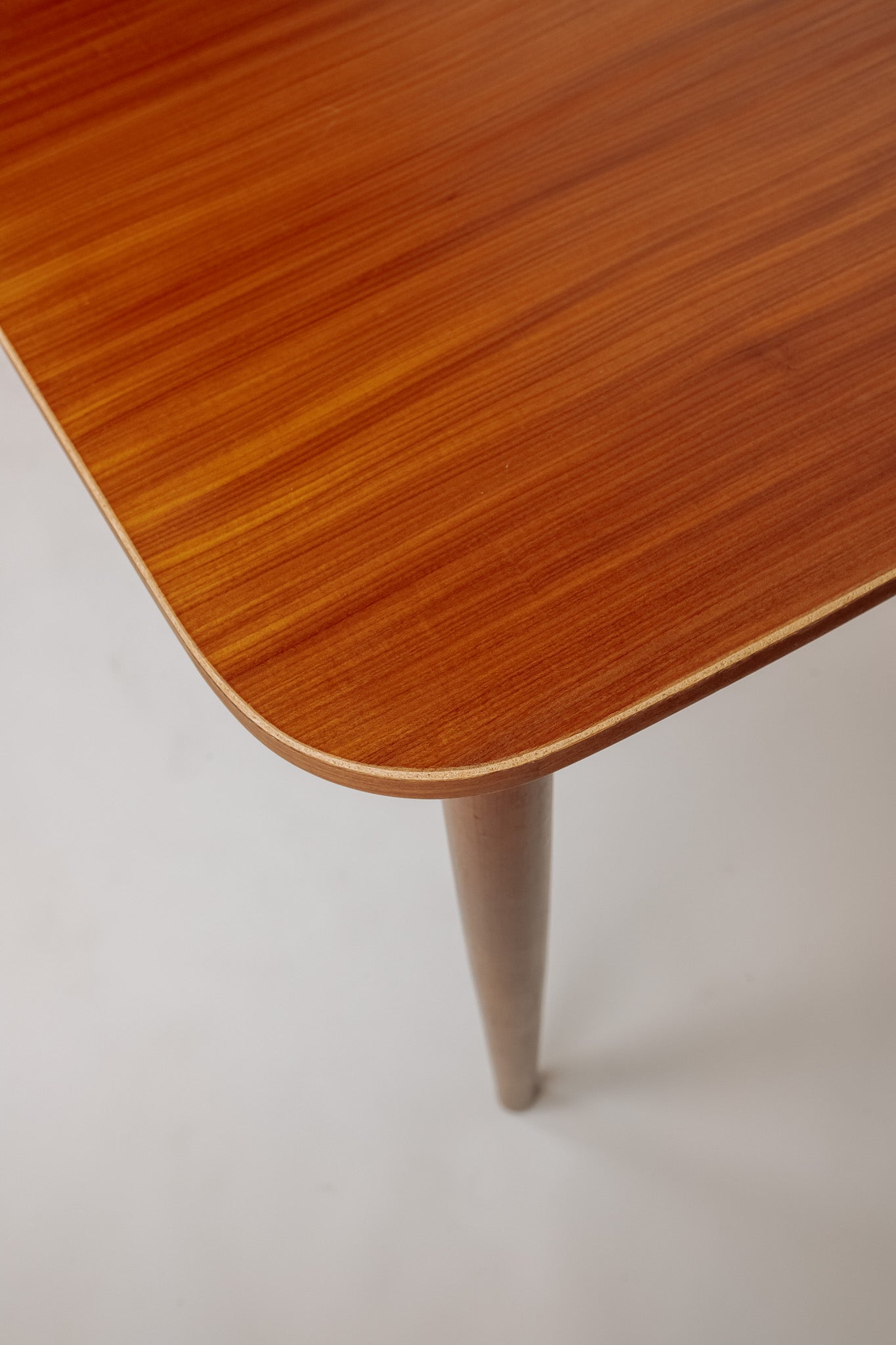 Uitschuifbare vintage eettafel met ronde hoeken, jaren 60