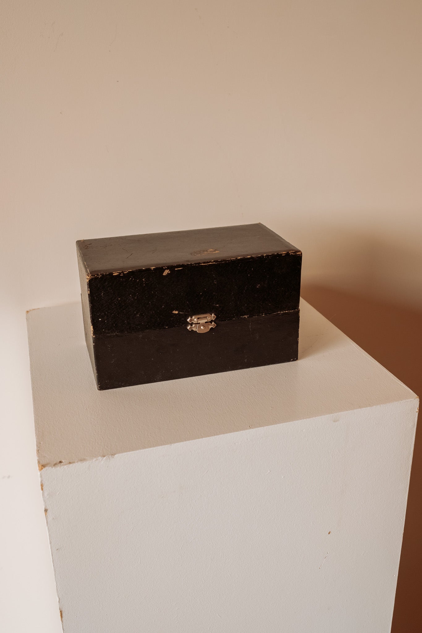 Vintage glazen onderzetters in bijbehorende doos