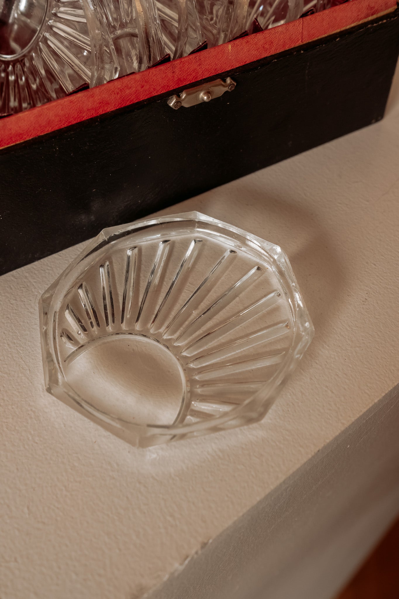 Vintage glazen onderzetters in bijbehorende doos