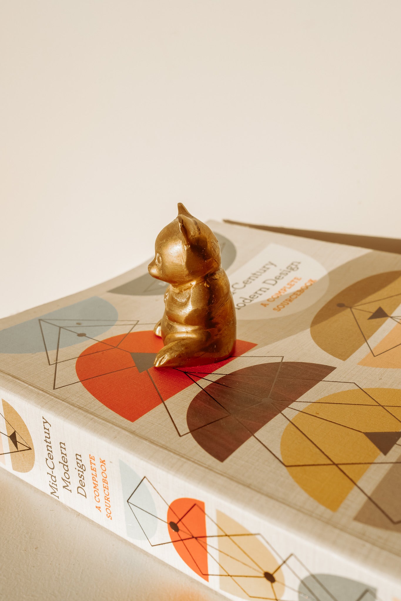 Messing beeldje van een beertje