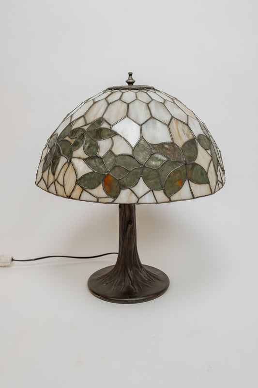 Tiffany stijl tafellamp met glas in lood kap