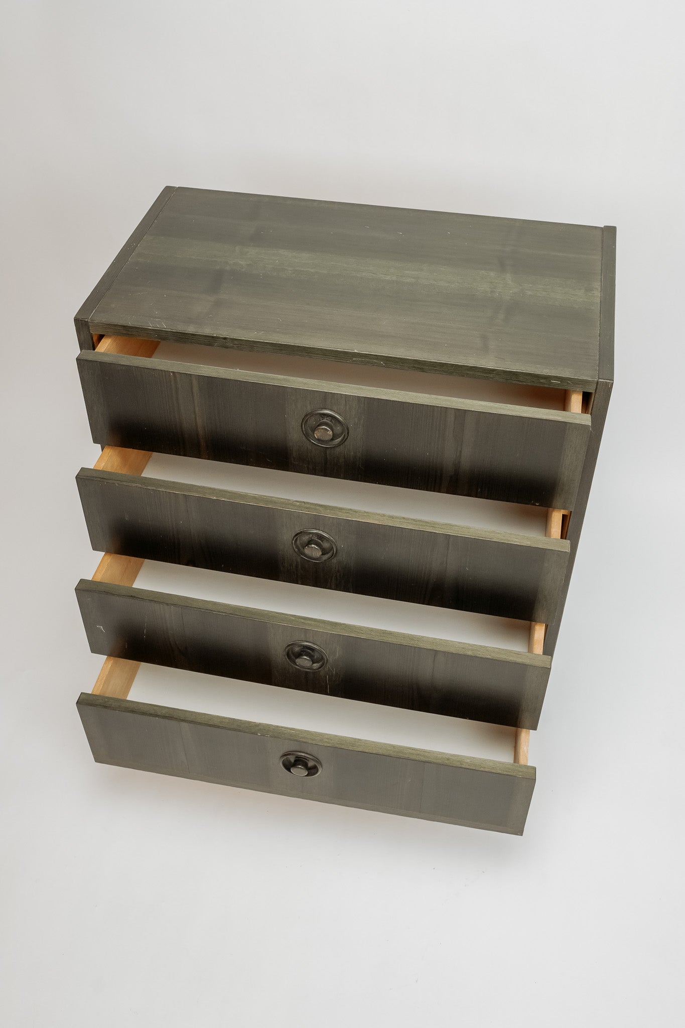 Vintage groene houten ladekast