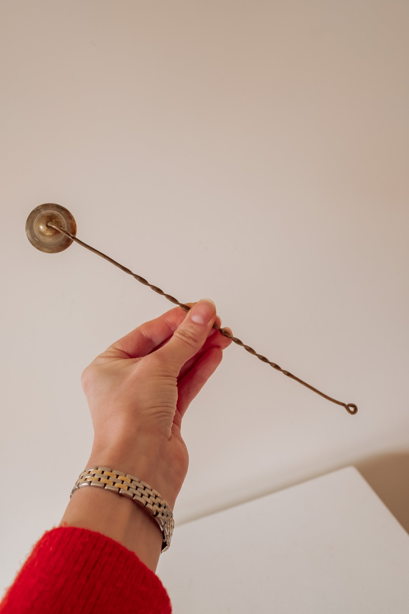 Antieke messing kaarsdover 28cm