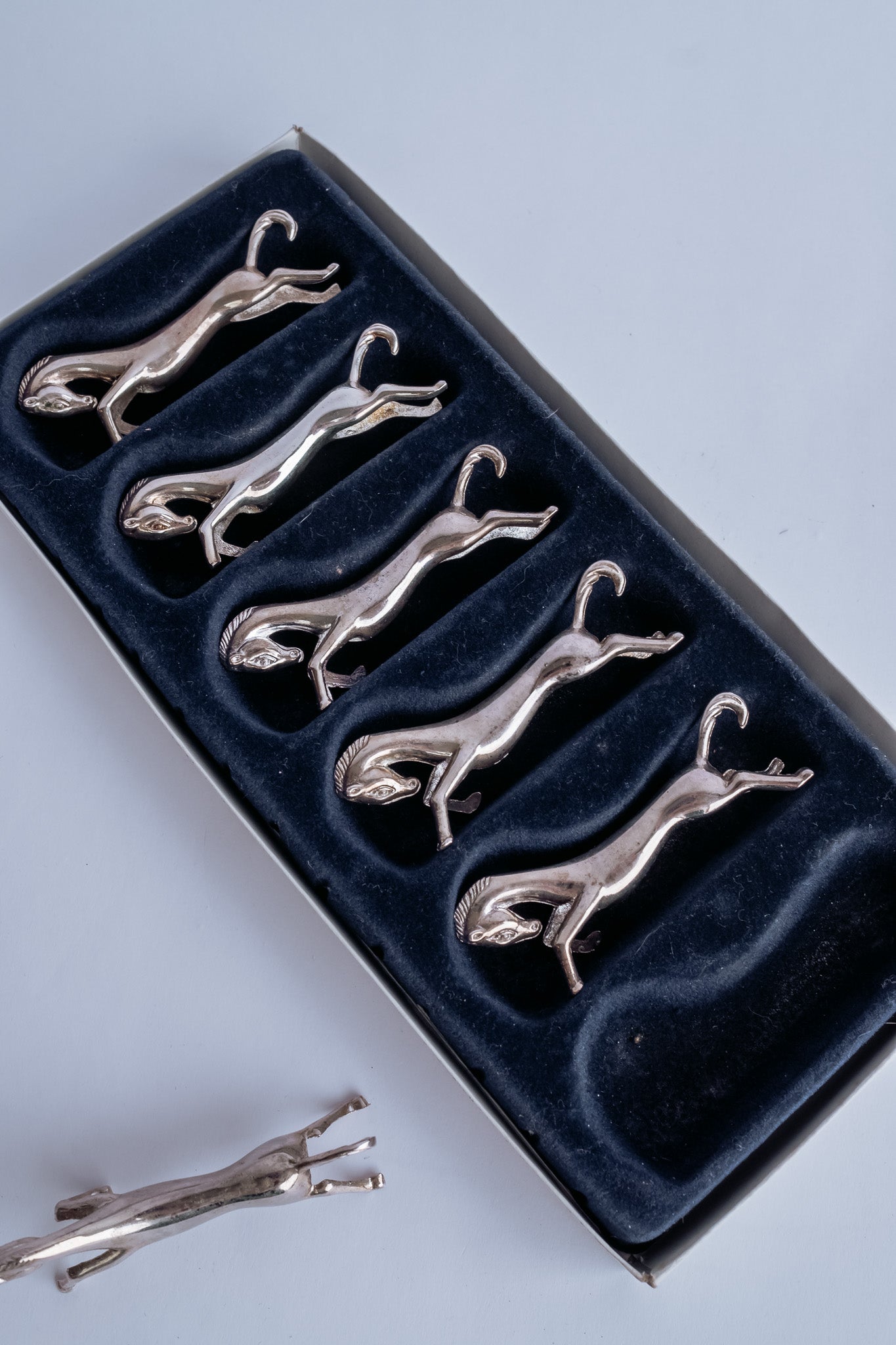 Set of 6 silver horse knife rests