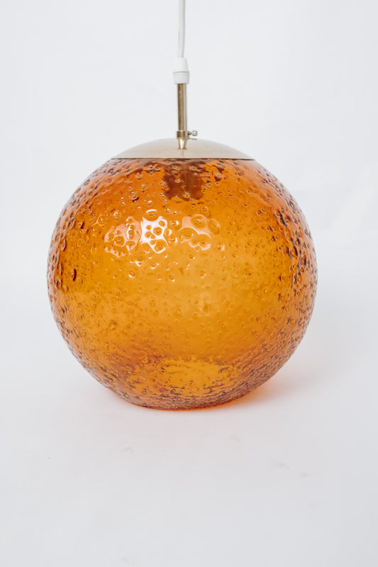 Vintage jaren 60 bol hanglamp van oranje glas
