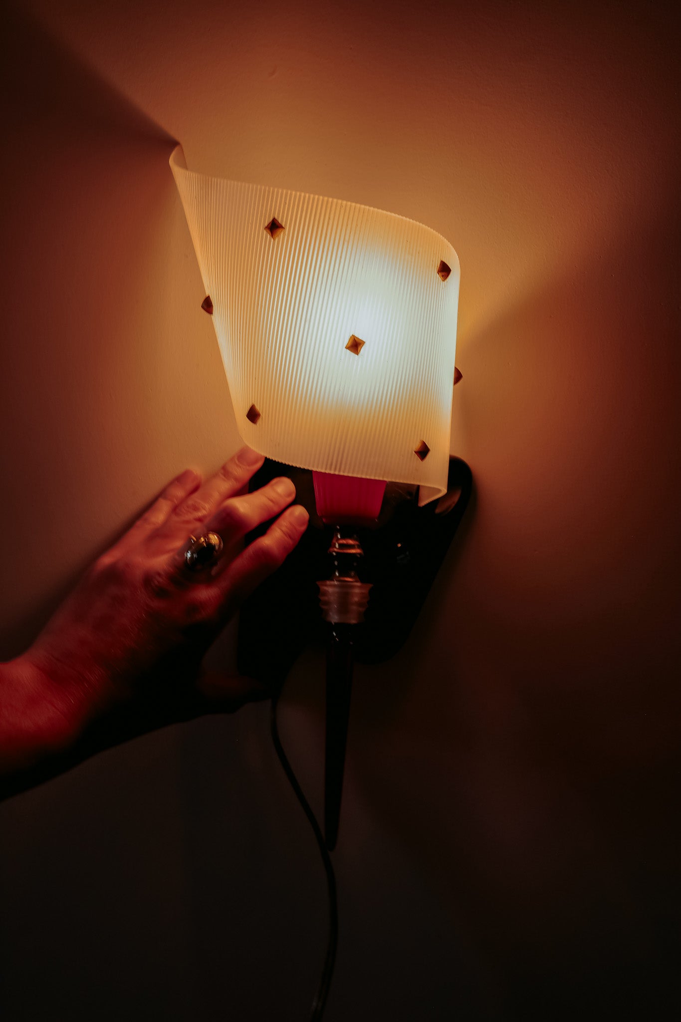 Franse wandlamp van Pierre Guariche, jaren 50