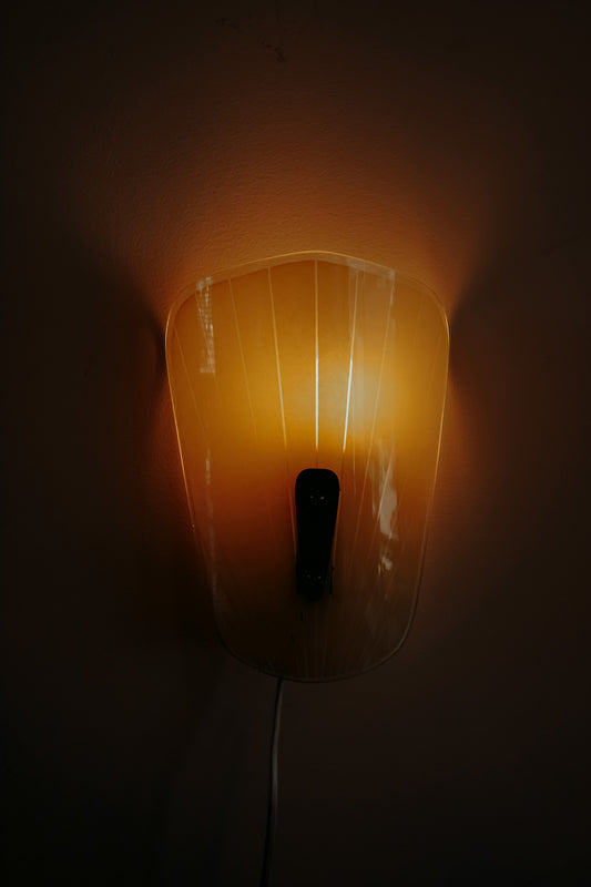 Glazen Mid Century Modern wandlampje, jaren 50