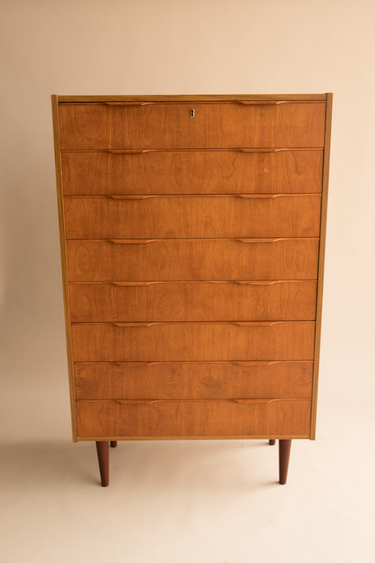Deense "Tallboy" ladekast - 8 lades