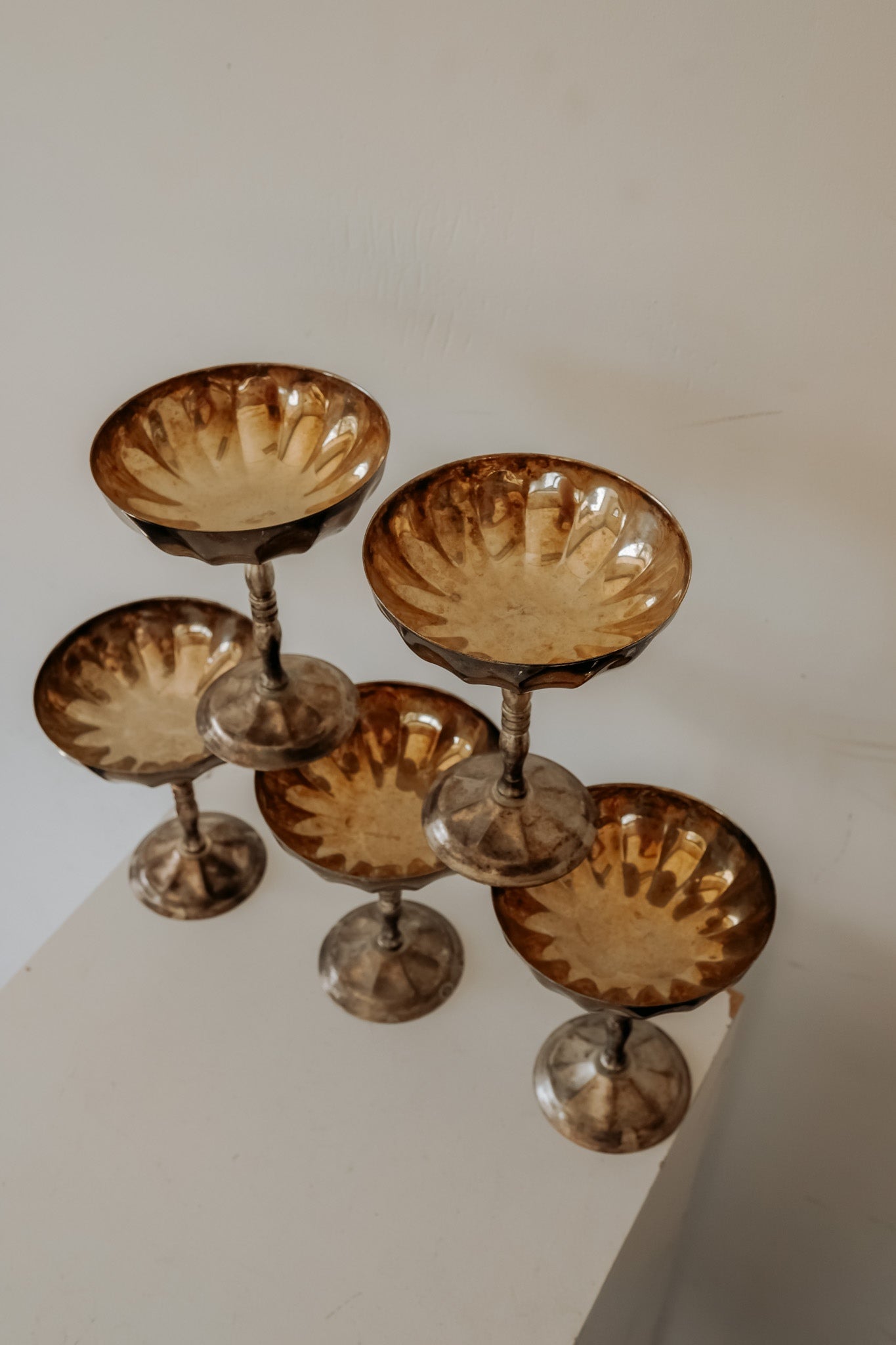 Verzilverde champagne coupes met gold plated binnenkant — set van 5