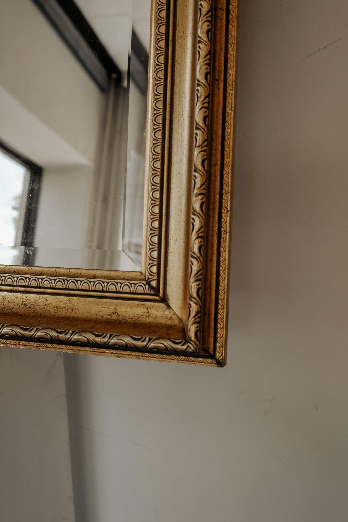 Vintage XL facet geslepen spiegel met gouden lijst