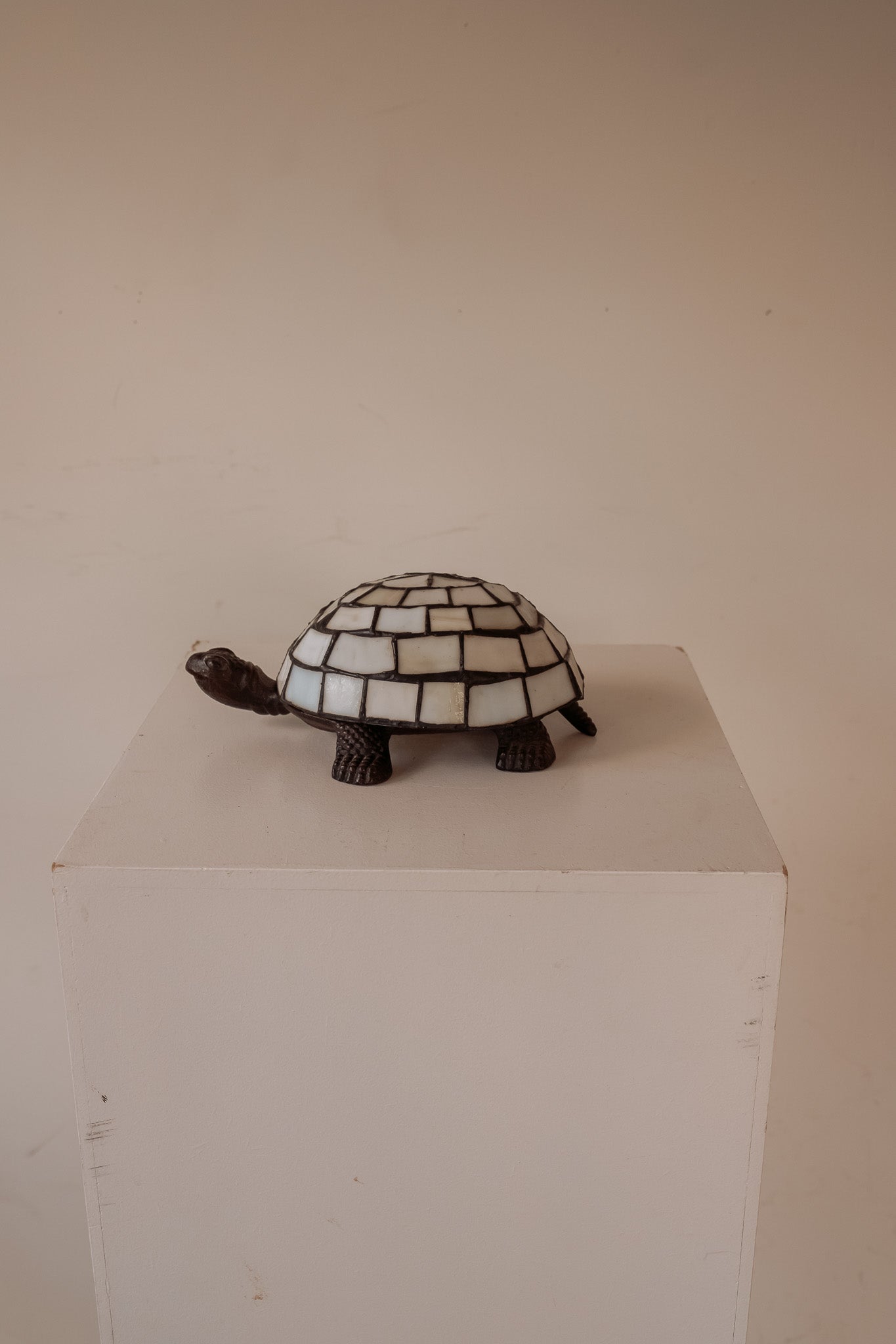 Tiffany schildpad lampje - wit opaalglas