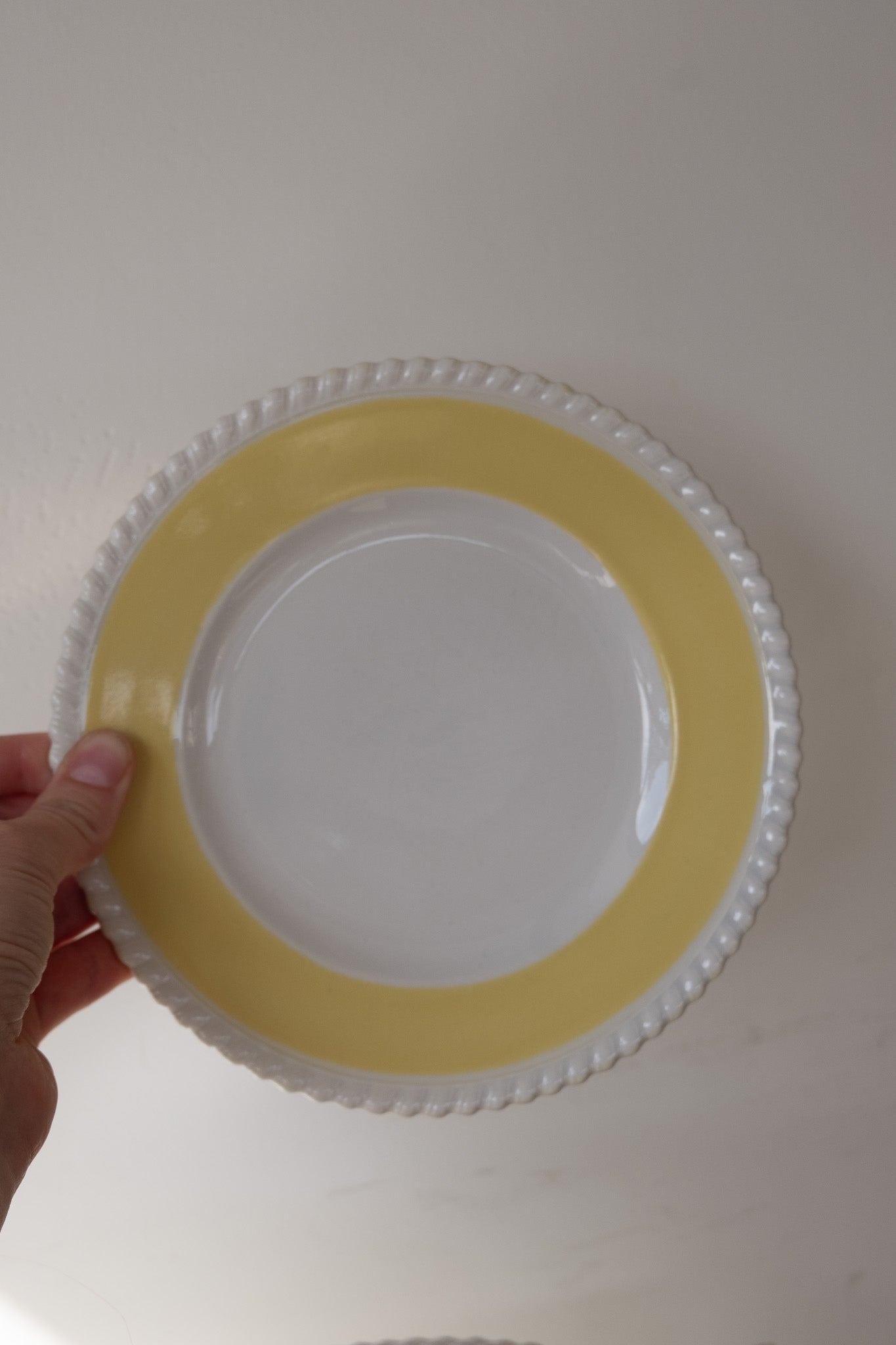 Botergele keramieken borden set vintage met swirl rand