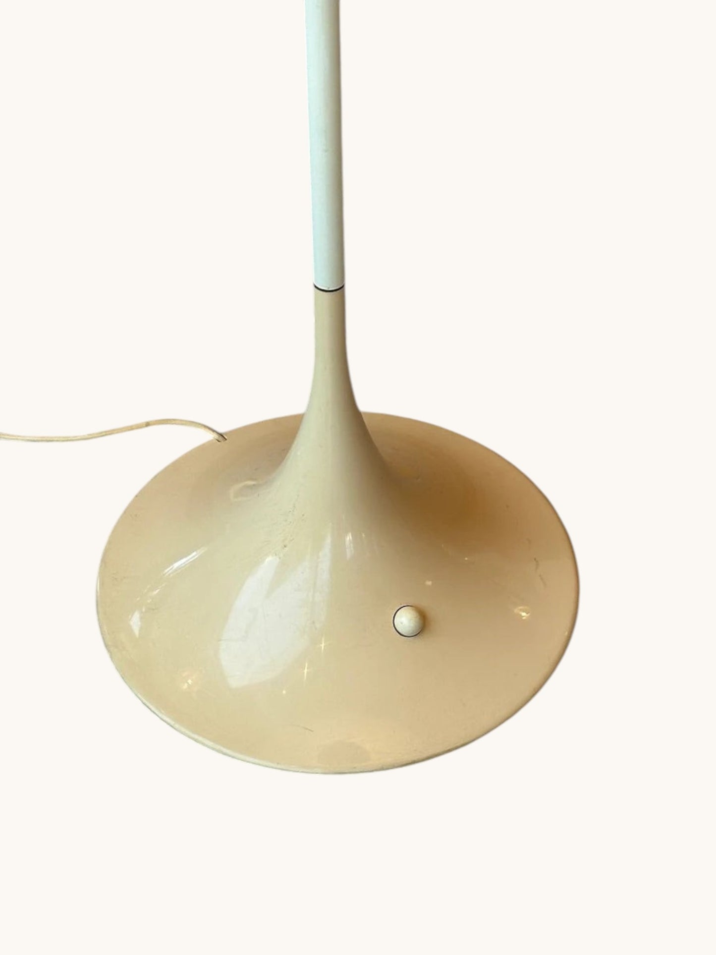 Originele Verner Panton Panthella vloerlamp in roomwit