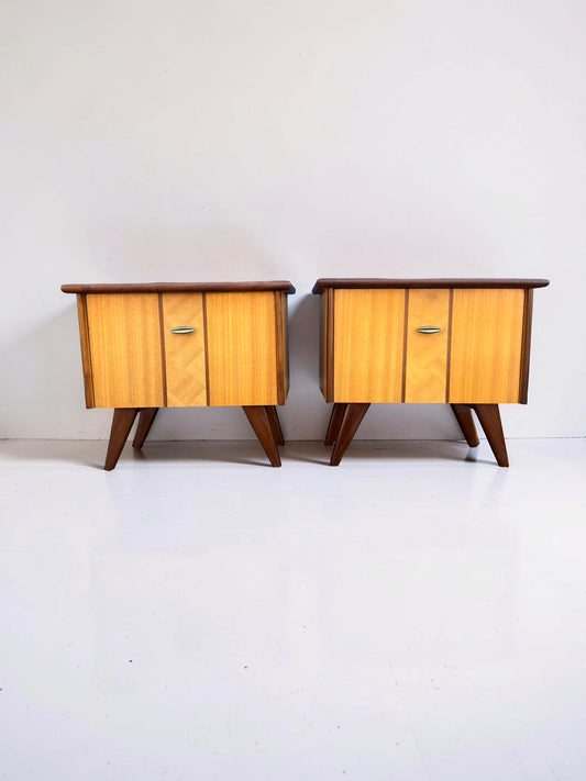 Set van 2 vintage nachtkastjes, jaren 60