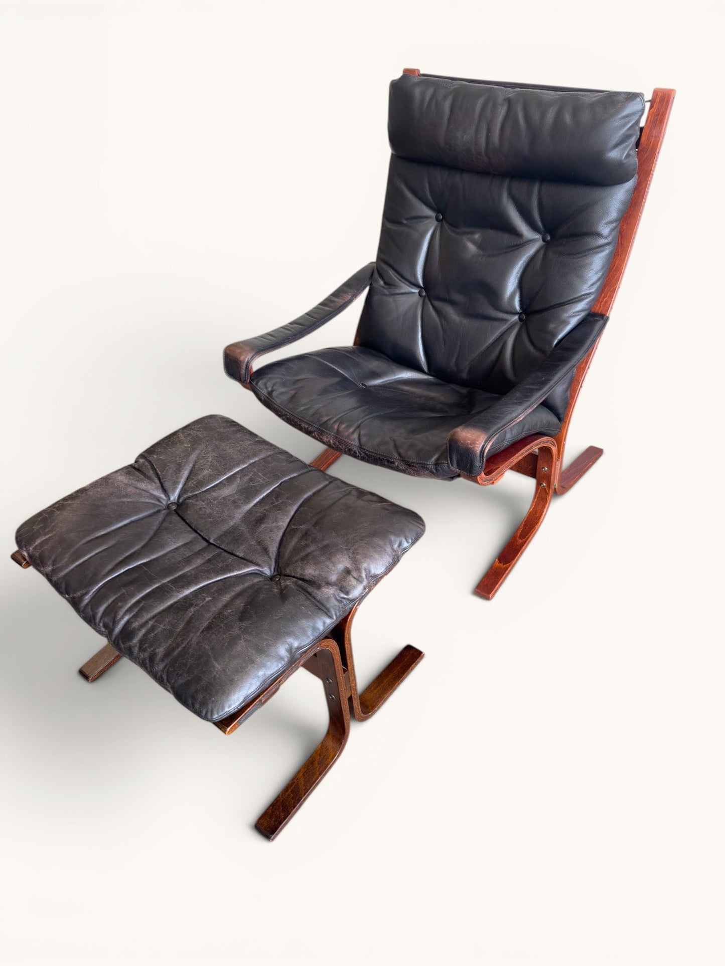 Ingmar Relling voor Westnofa "Siesta" fauteuil met voetenbank