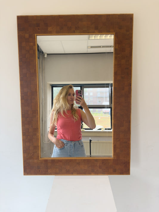 Handgemaakte Deense houten spiegel met checkered patroon